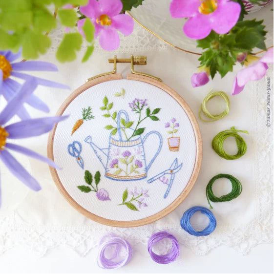 Mini Hand Embroidery Kit for Beginners - Portable Garden Tools Set with Needles, Thread & Patterns - Perfect for DIY Crafts, Home Decor & Outdoor Activities