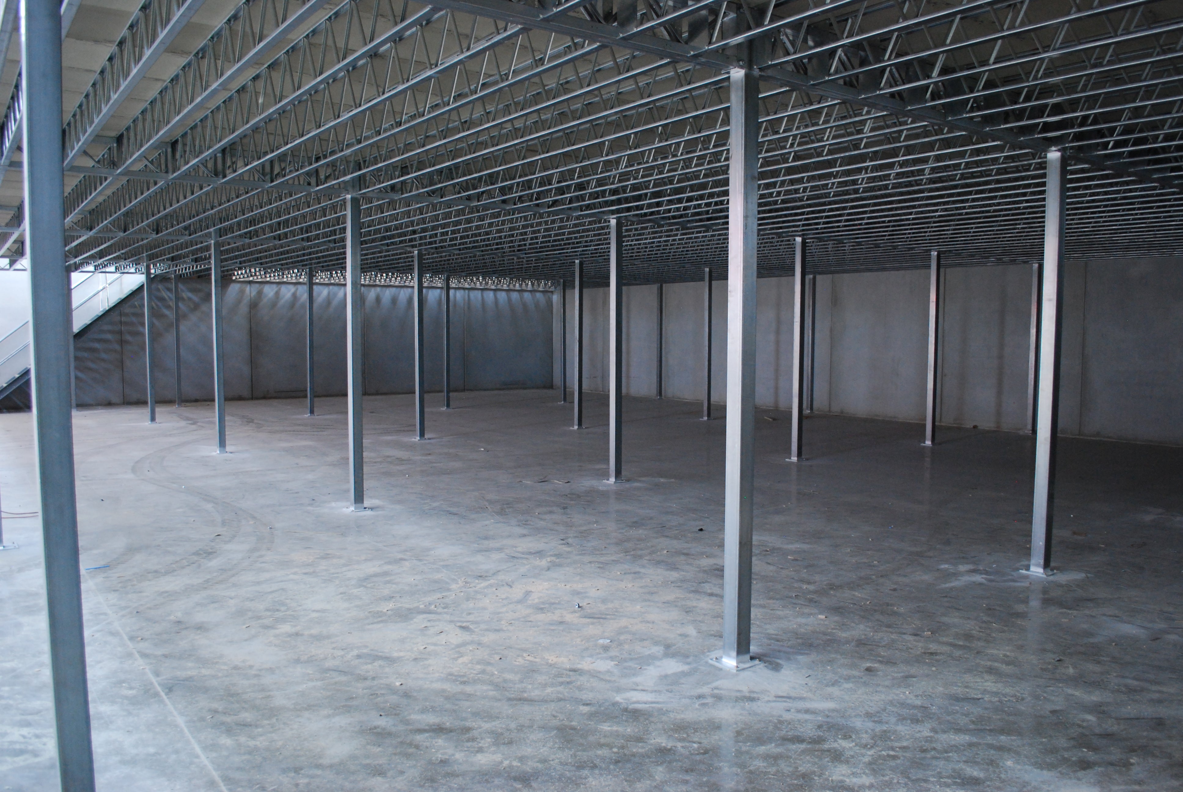 50m2 Mezzanine Floor - Heavy Duty Industrial Loft Platform for Warehouse & Office Storage | Perfect for Small Business & Home Use