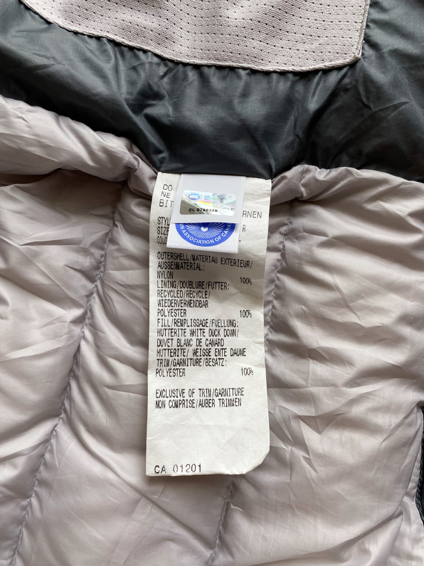 Canada Goose Branta Mid Grey Lodge Men's Waterproof Down Jacket - Winter Coat for Outdoor Activities & Urban Style