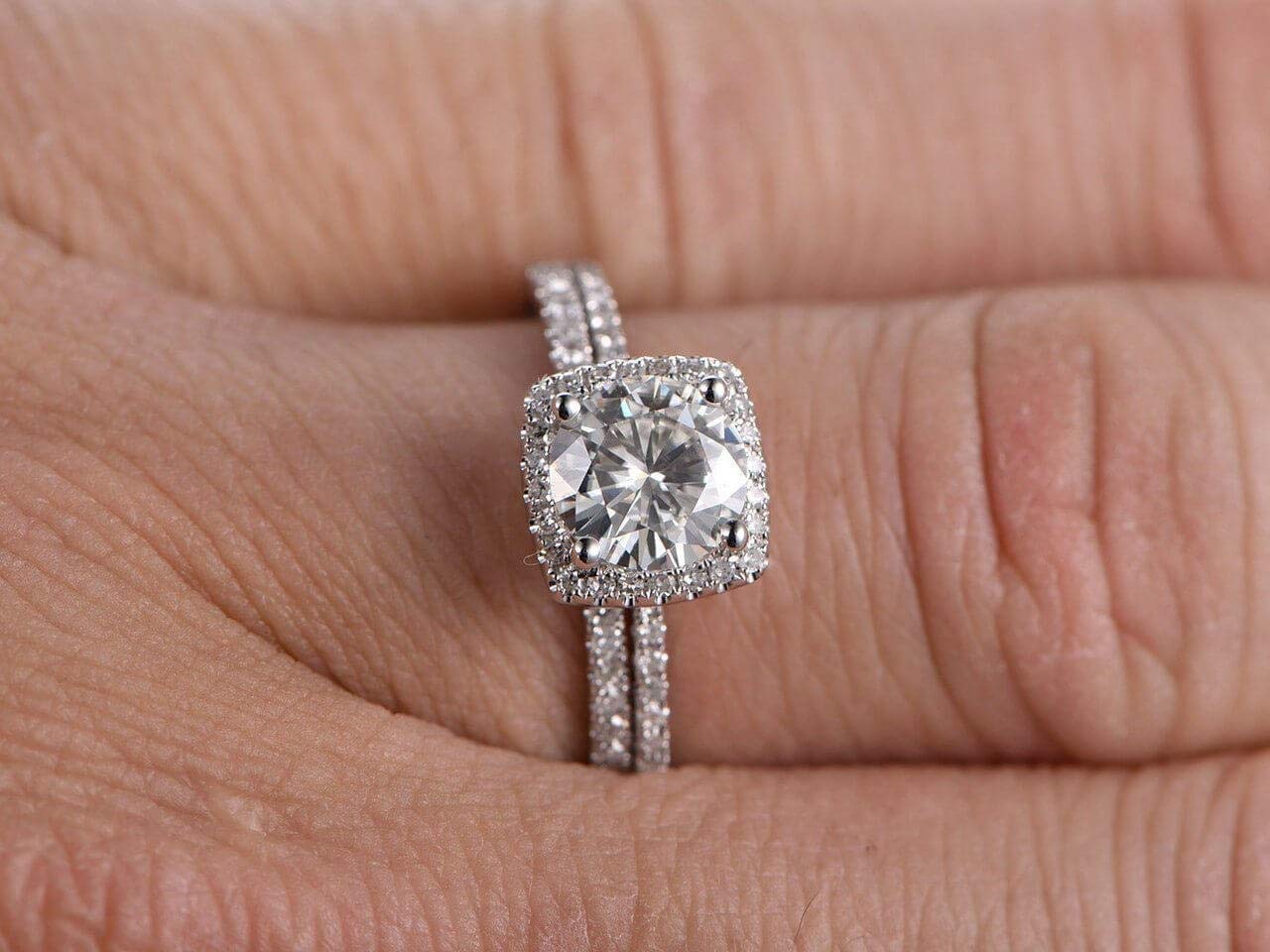 1.50 Carat Halo Moissanite & Diamond Engagement Ring Set in 14K White Gold - Elegant Wedding Jewelry for Proposals, Anniversaries & Special Occasions