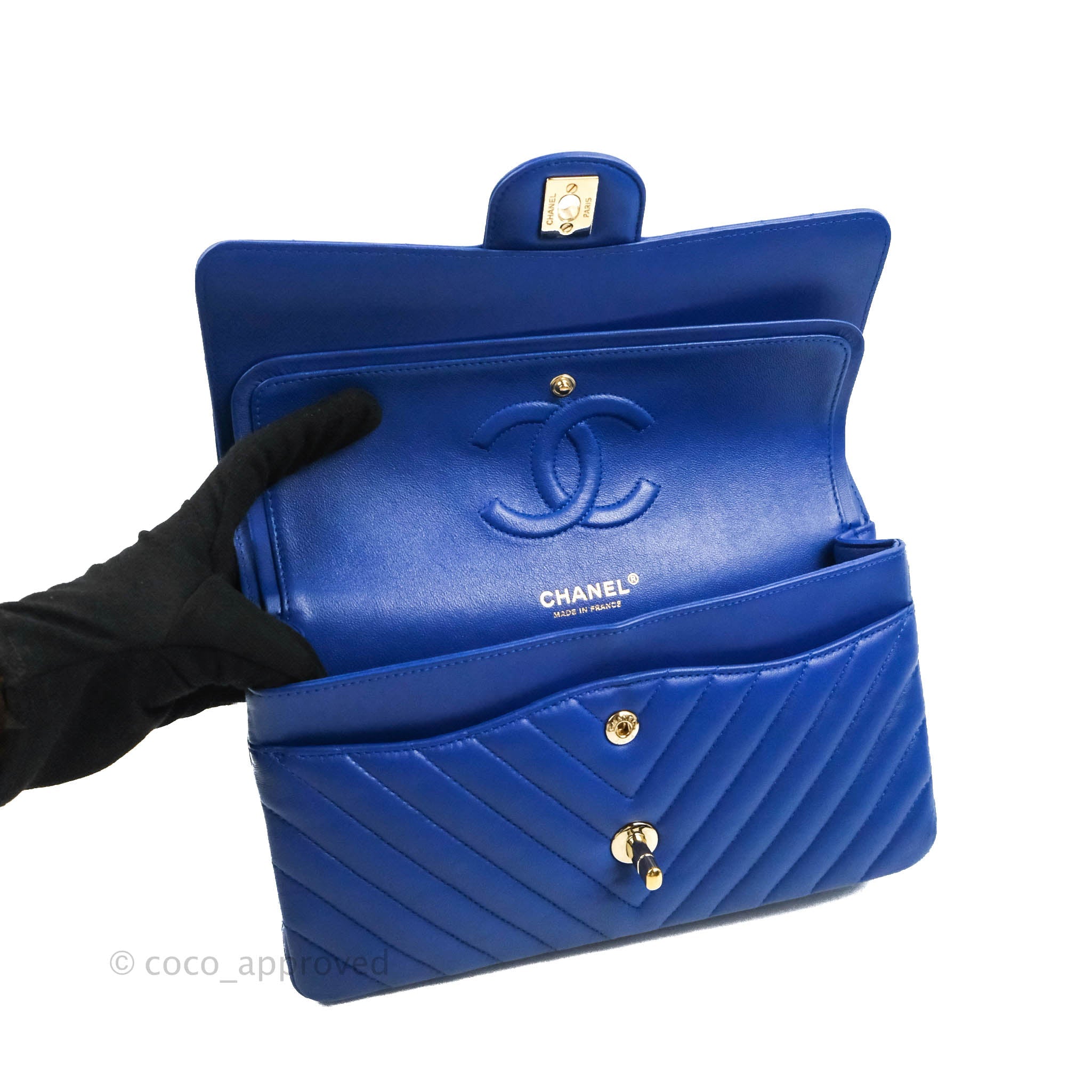 Chanel Classic M/L Medium Chevron Double Flap Bag in Blue Lambskin with Gold Hardware - Luxury Handbag for Women, Perfect for Parties, Dating & Special Occasions