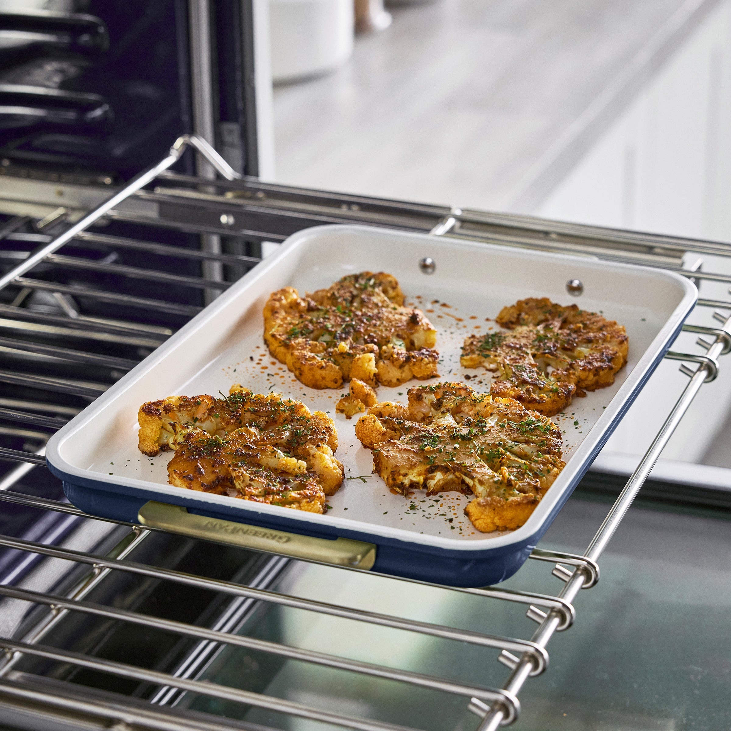 Premium Reserve Bakeware 13 x 9 Inch Nonstick Quarter Sheet Pan - Durable Carbon Steel Baking Tray for Cookies, Roasting Vegetables, and Sheet Cakes | Perfect for Home Baking, Meal Prep, and Holiday Cooking