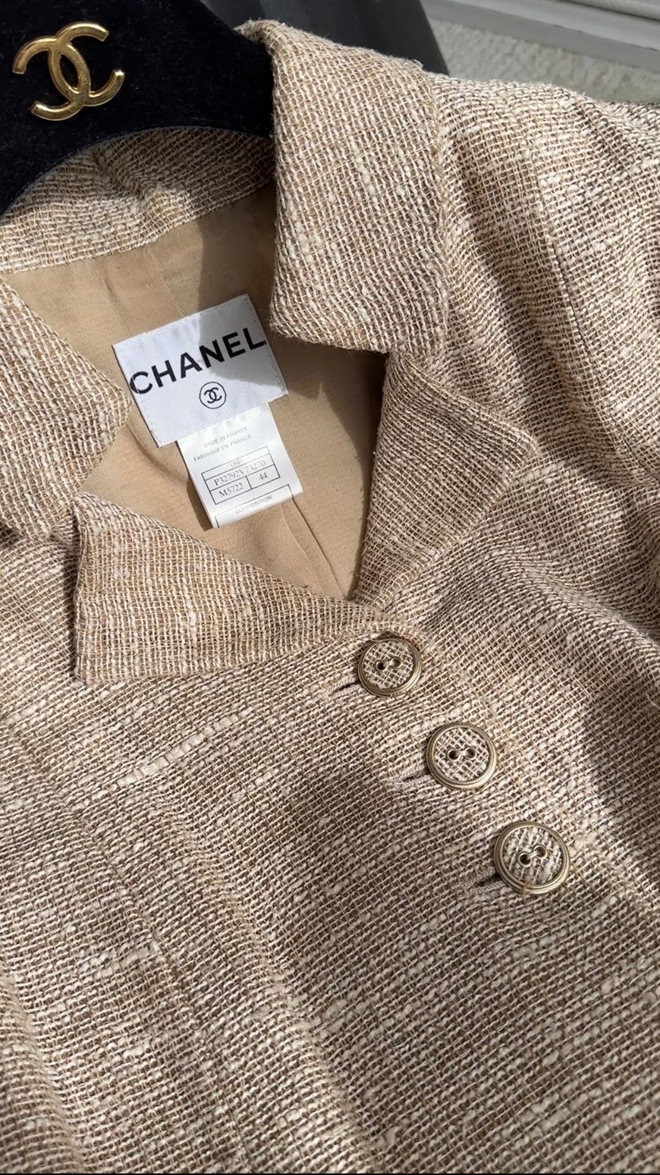Chanel 08P Beige Linen Blend Flare Jacket Women's Size FR44 (US 12/L) - Elegant Spring/Summer Blazer for Office & Casual Outings