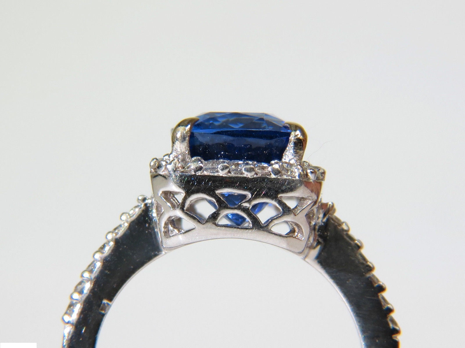 6.23CT Natural Tanzanite Halo Diamond Ring - A+ Cushion Cut, VS Luster - Elegant Engagement, Wedding & Anniversary Jewelry Gift for Women