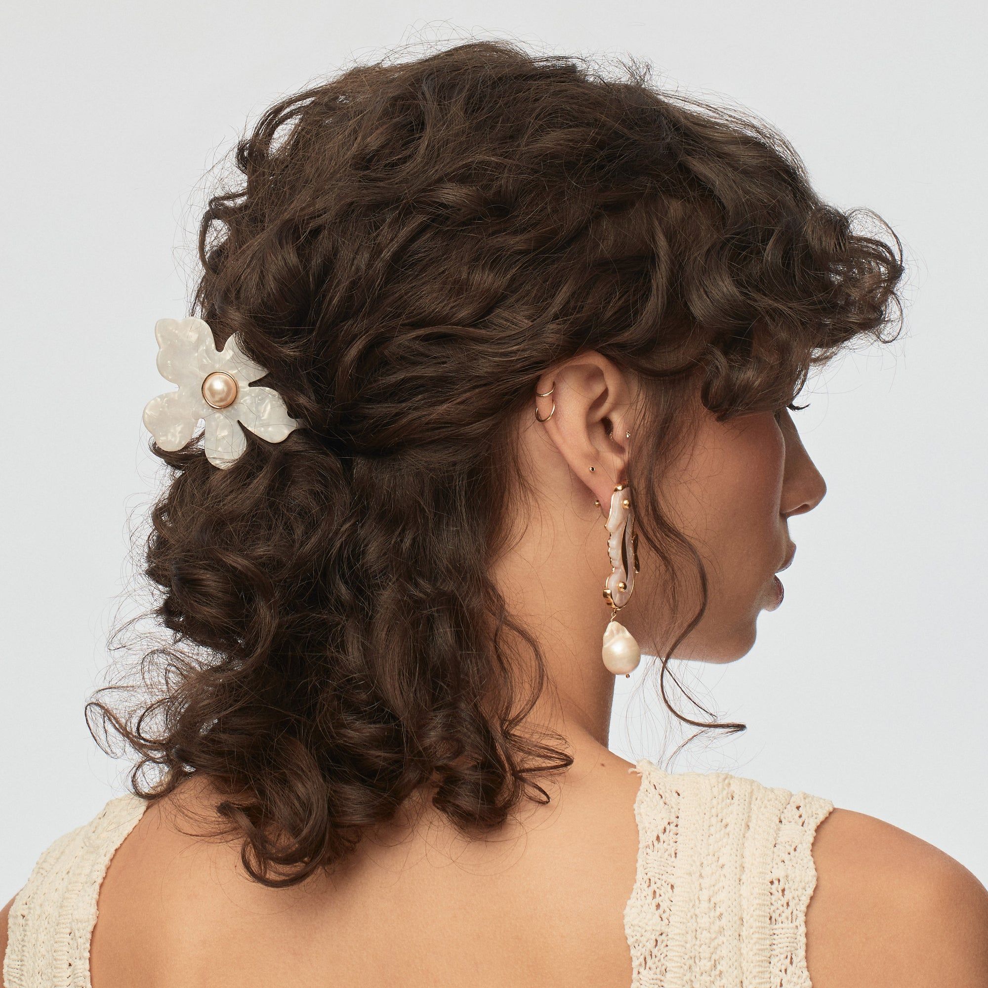 Lele Sadoughi Lily Hair Claw Clip - Elegant Floral Hair Accessory for Women, Perfect for Parties, Weddings & Everyday Style