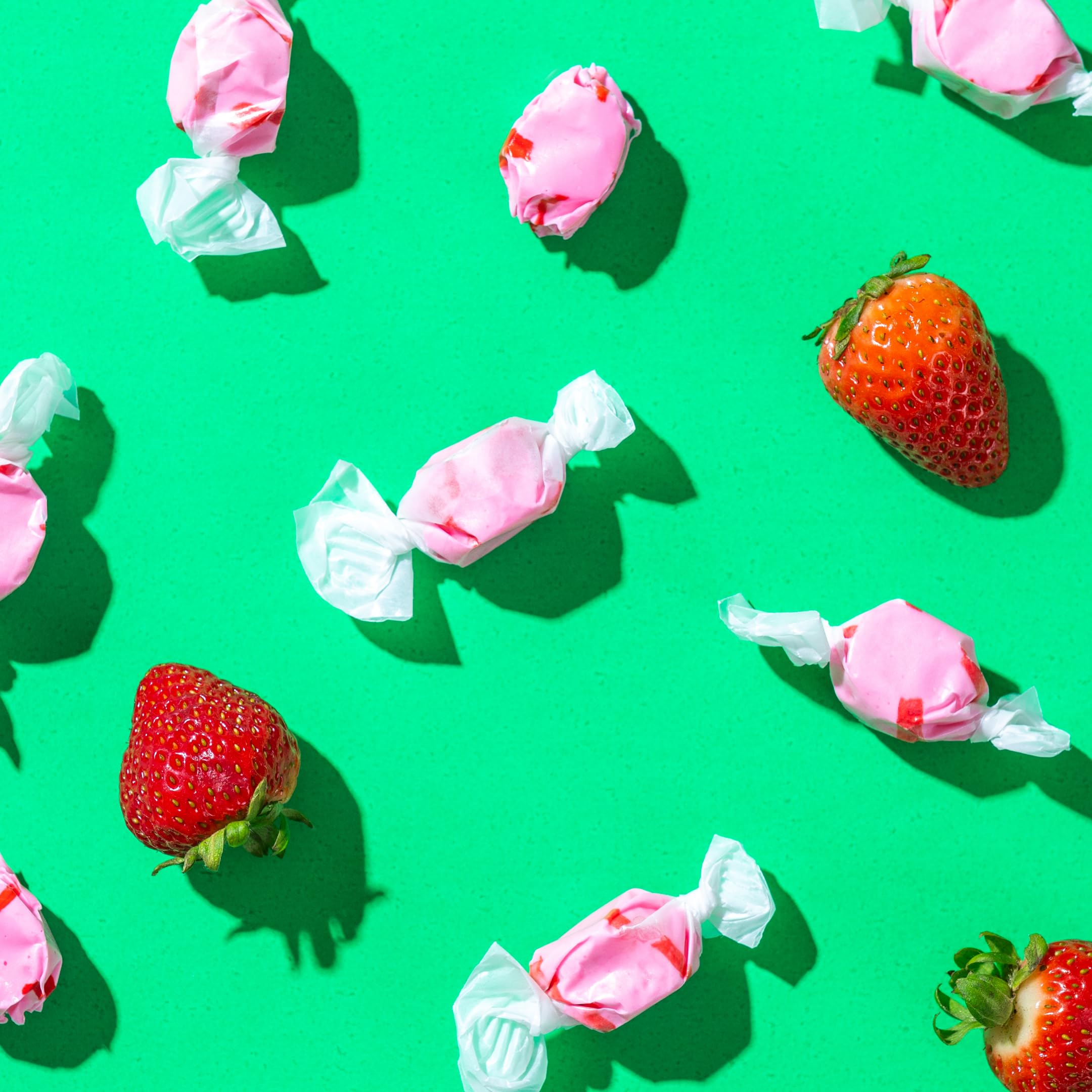 Strawberry Salt Water Taffy - Gourmet Soft Chewy Candy | Bulk Sweet Snack | Gluten-Free | 140 Individually Wrapped Pieces (32oz) | Perfect for Parties, Gifts & Office Treats