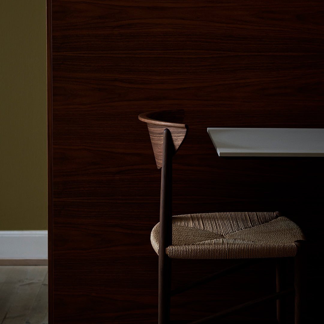 HM3 Modern Dining Chair - Ergonomic Design, Comfortable & Stylish for Home, Restaurant, and Office Use