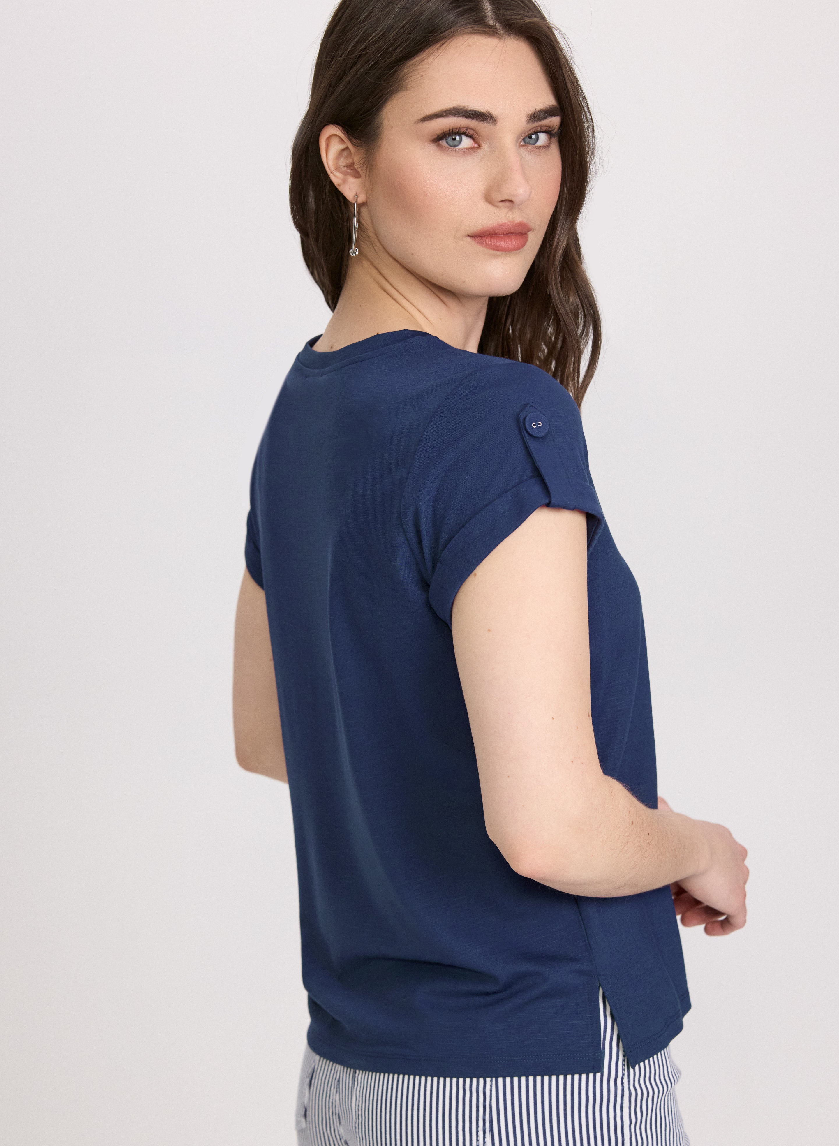 Stylish Cuffed Sleeve T-Shirt for Men & Women | Comfortable Casual Wear for Everyday Outfits | Perfect for Streetwear, Layering & Weekend Looks