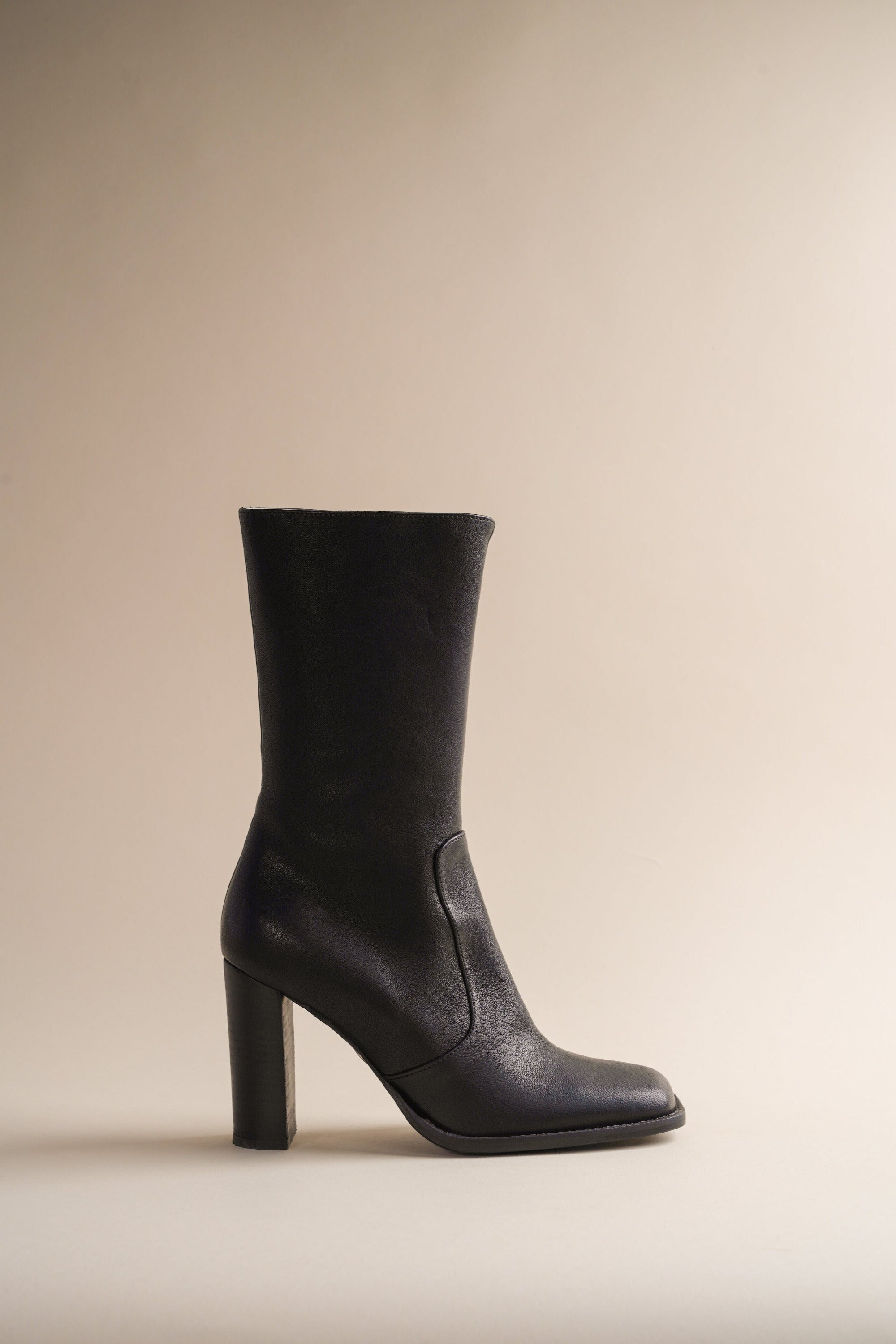 Lauryn Boot in Midnight - Stylish Women's Ankle Boots for Fall & Winter Fashion | Perfect for Casual Outfits, Office Wear & Night Out
