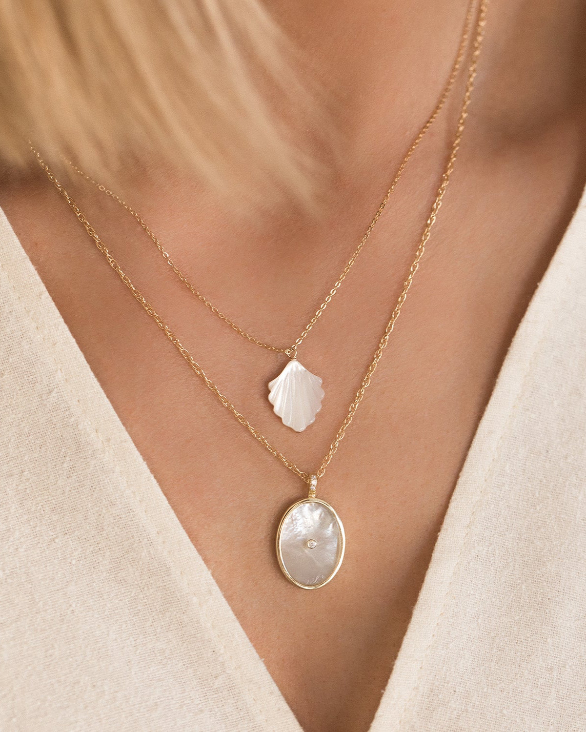 Elegant Coquille Shell Necklace for Women - Handmade Beach Jewelry, Perfect for Summer, Boho Style, Gift for Her - Ideal for Beach Vacations, Weddings, and Casual Outings