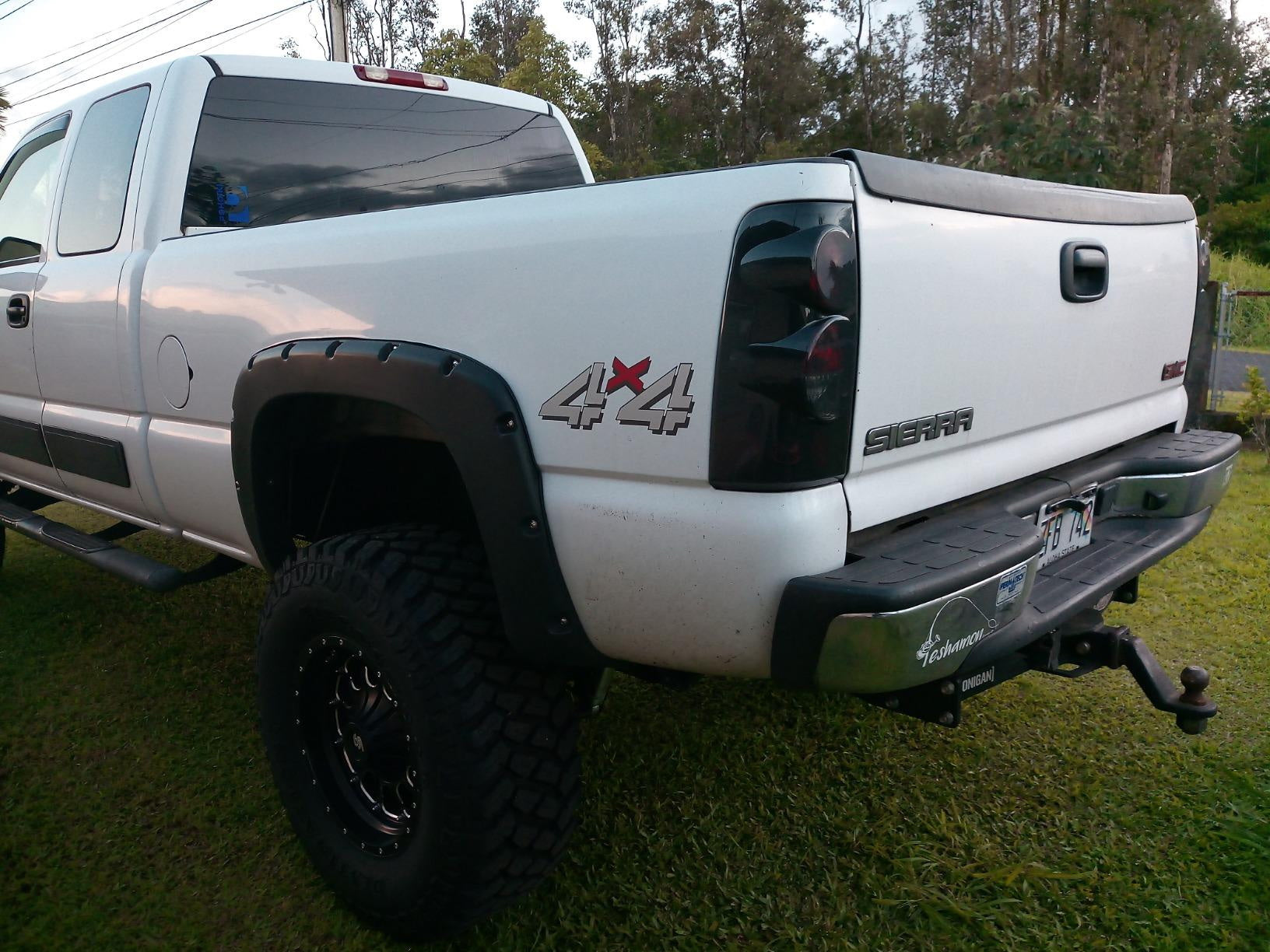 Smoked Black Tail Lights for 1999-2006 Chevrolet Silverado & 1999-2003 GMC Sierra - Upgrade Your Truck's Rear Style for Night Driving and Enhanced Visibility