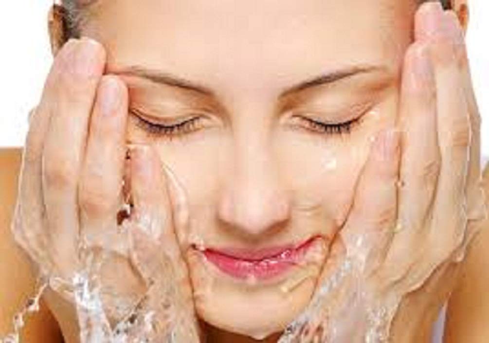 100% Pure & Natural Aloe Vera Gel for Skin & Hair Care - 500g Rose Scented - Hydrating, Soothing & Healing Gel for Sunburn, Acne, Dry Skin & Hair Growth