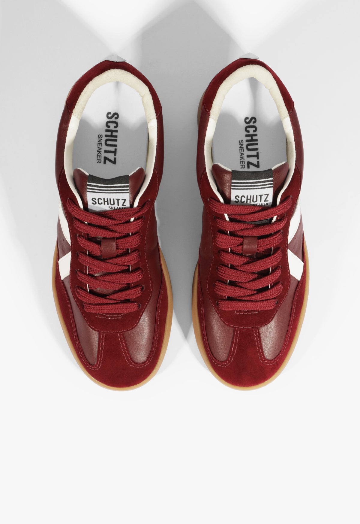 **Comfortable Leather Garden Sneakers for Women - Flat Heel Height R25 - Perfect for Outdoor Walking, Gardening & Casual Wear**
