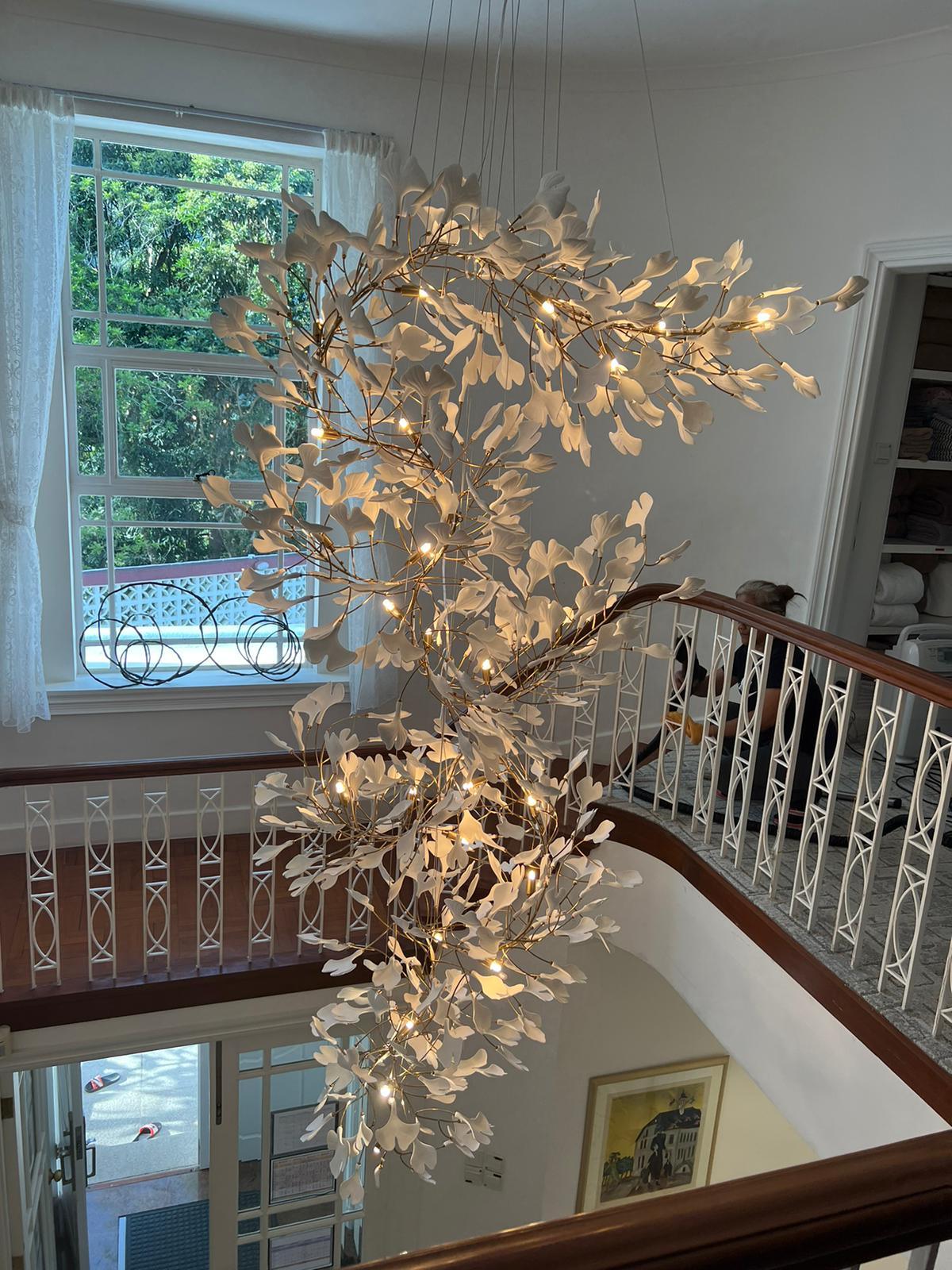 Elegant Ginkgo Leaf Chandelier - Modern Gold Ceiling Light Fixture for Dining Room, Living Room & Bedroom Decor | Perfect for Home Lighting & Interior Design