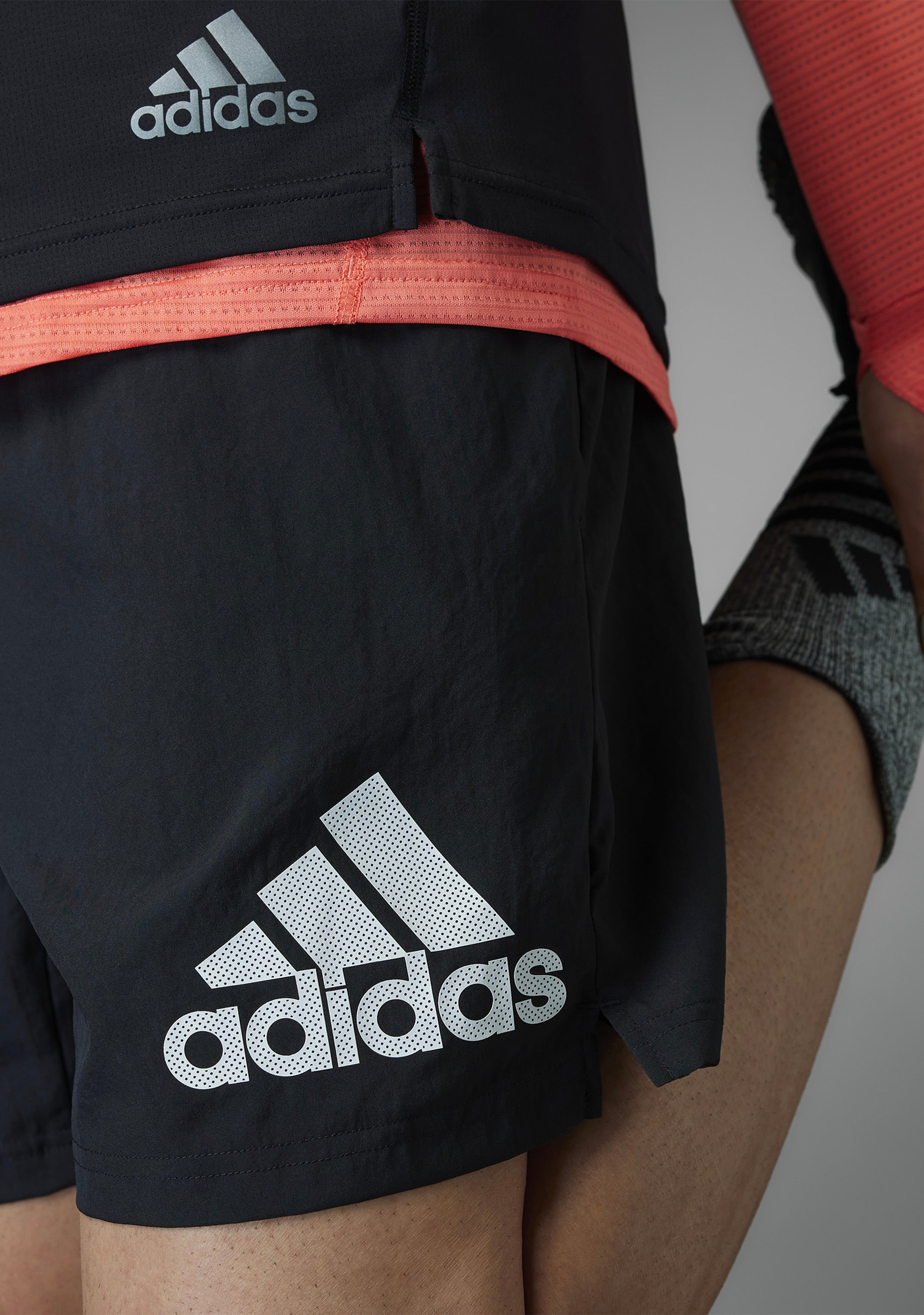 Adidas Men’s Run It 7 Inch Athletic Shorts - Lightweight Quick-Dry Workout Shorts for Running, Gym & Casual Wear