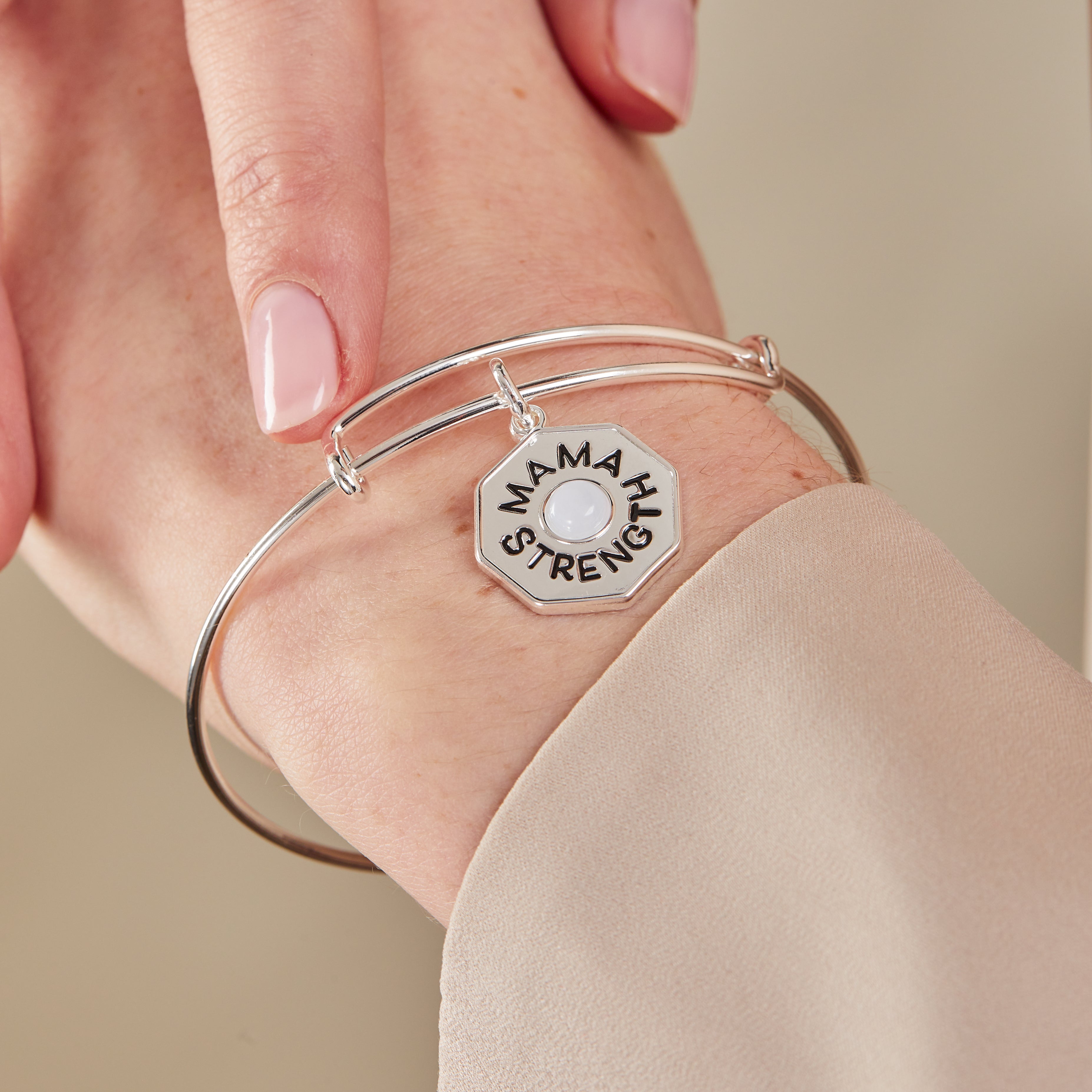 Blue Lace Agate Charm Bangle Bracelet for Women - 'Mama, Strength' Healing Crystal Jewelry - Perfect for Mother's Day Gifts & Spiritual Healing