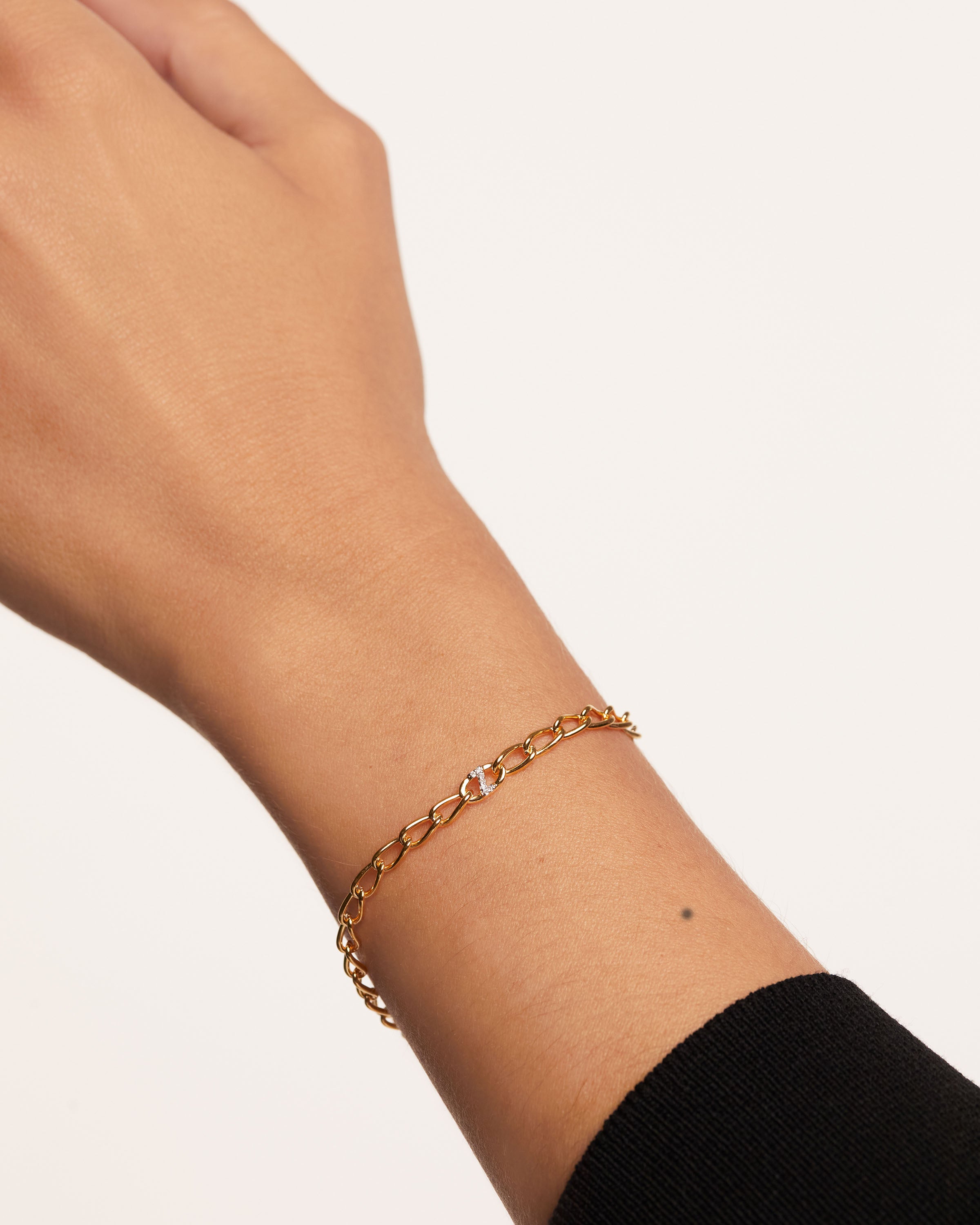 Stylish Letter Z Chain Bracelet - Dainty Gold/Silver Initial Jewelry for Women - Perfect Gift for Birthdays, Anniversaries & Everyday Wear