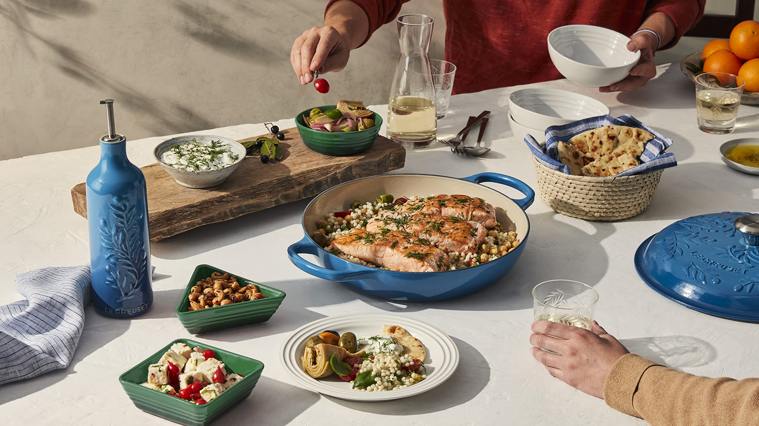 Le Creuset Olive Branch 2.25 Qt Cast Iron Round Saucier Pan - Traditional French Oven for Braising, Simmering & Serving - Perfect for Home Cooking & Gourmet Recipes