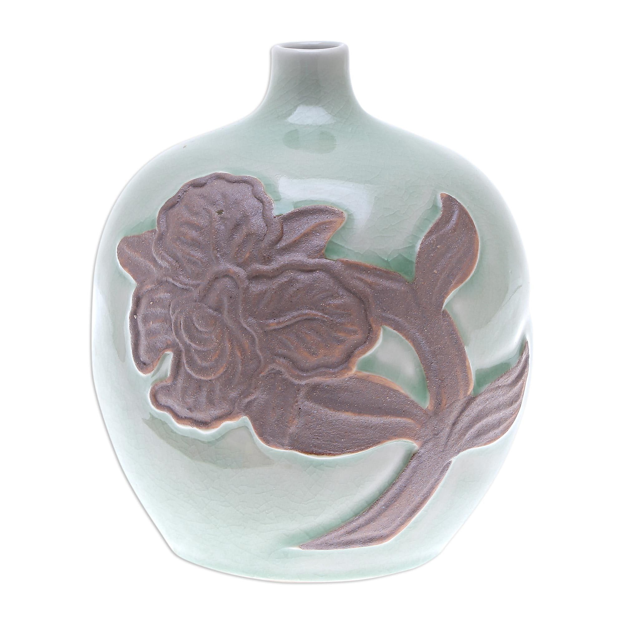 NOVICA Handmade Floral Ceramic Vase - Green Orchid Bubble Design - Elegant Home Decor for Living Room, Dining Table & Wedding Centerpieces