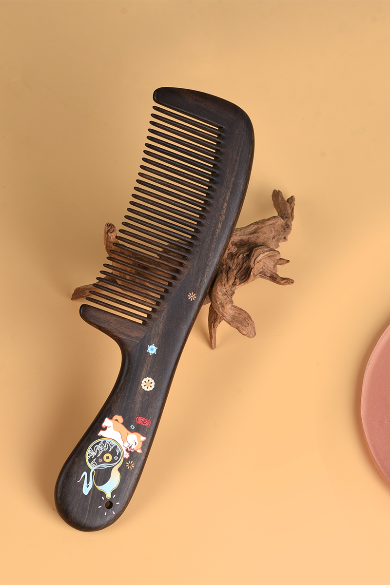 Premium Wooden Dog Comb for Grooming - Gentle Detangling & Shedding Control for Small to Medium Dogs - Perfect for Home Pet Care & Professional Grooming