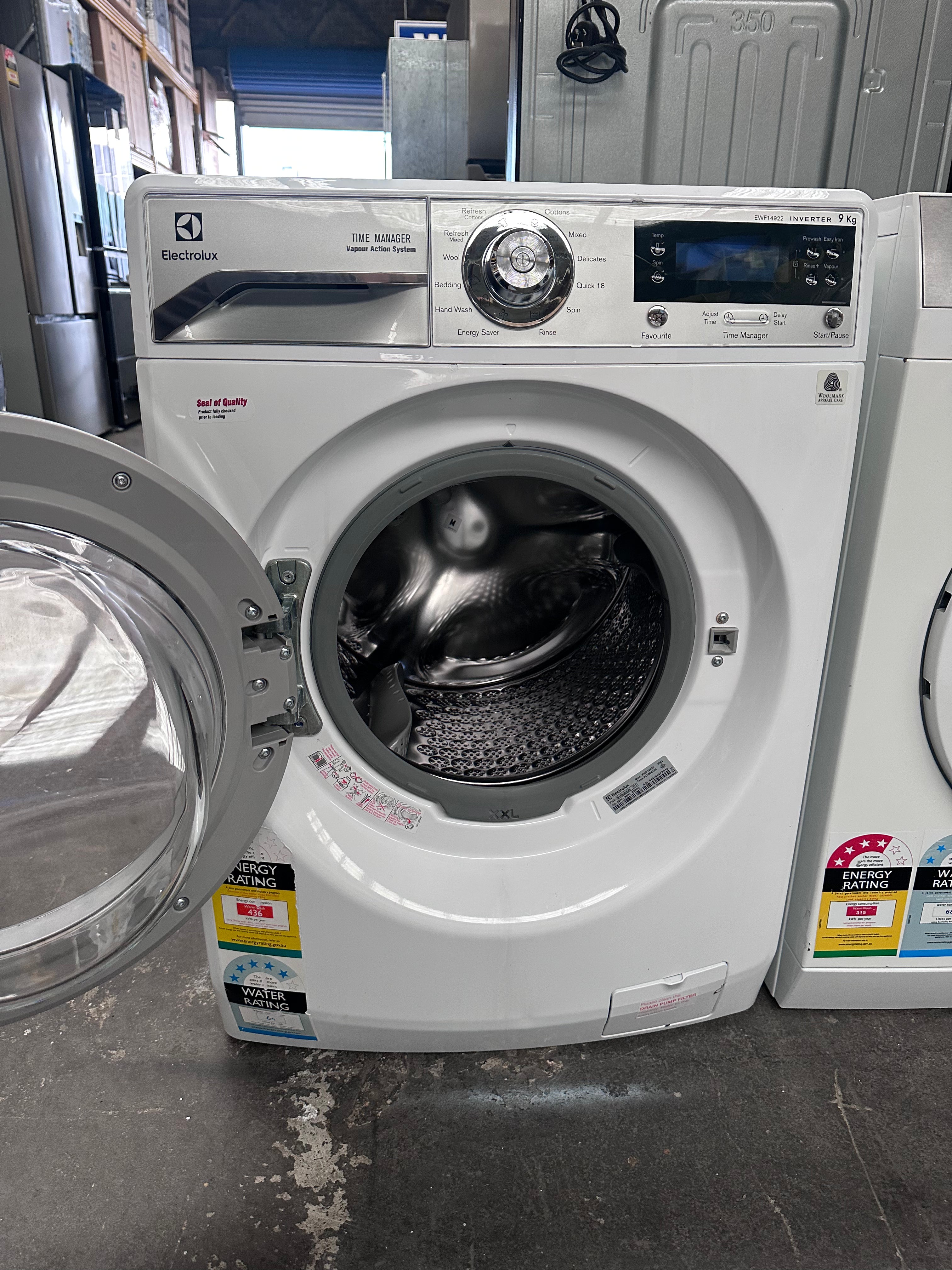 Refurbished Electrolux 9kg Front Load Washing Machine with Time Manager - Energy Efficient & Quiet for Apartments, Laundry Rooms & Small Homes