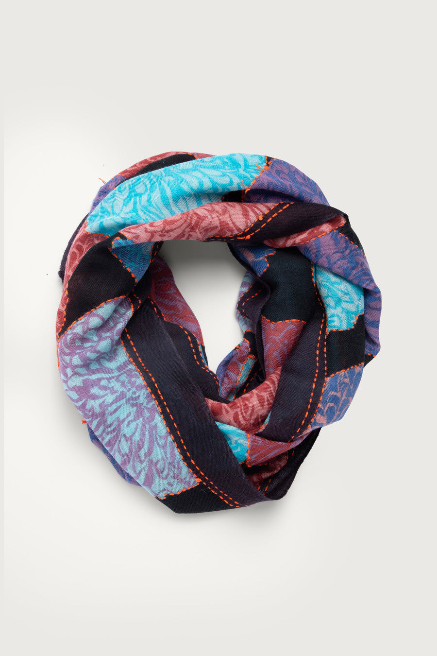 Stylish Morado Floral Infinity Scarf - Soft Winter Fashion Accessory for Women - Perfect for Office, Travel & Casual Outfits