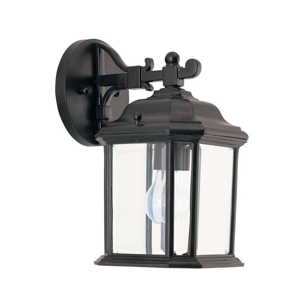 Single-Light Outdoor Wall Lantern with Black Finish - Traditional Incandescent Exterior Light Fixture - Perfect for Porch, Patio, Garden & Entryway Lighting