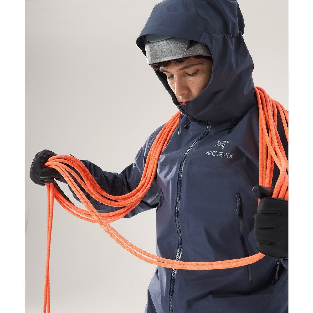Arc'teryx Beta AR Jacket Stormhood for Men - Waterproof & Breathable Hardshell Jacket for Hiking, Climbing & Outdoor Adventures
