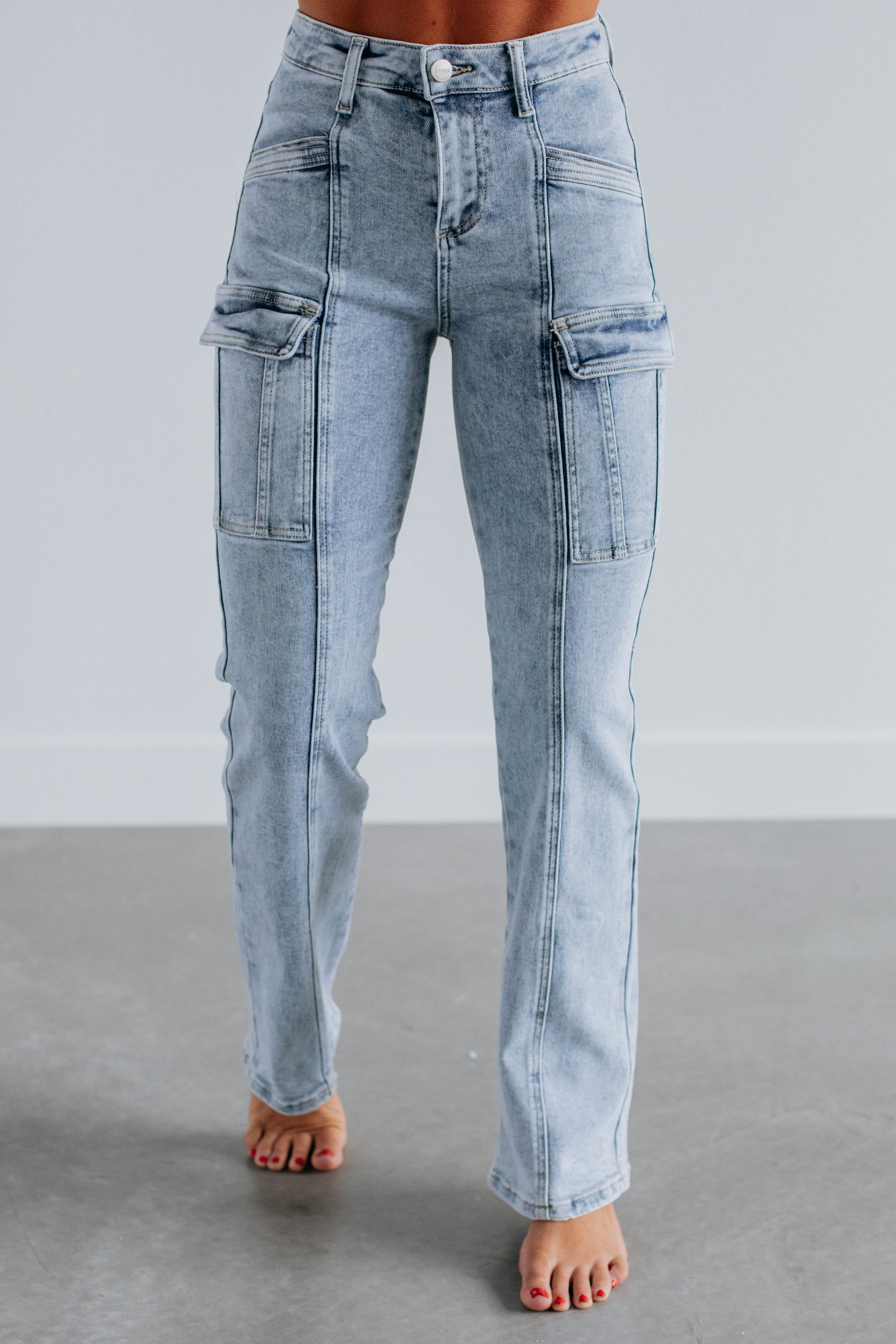Lexi Risen Cargo Jeans for Women - Vintage Light Wash High Waist Distressed Denim Pants - Perfect for Casual Outfits, Streetwear & Everyday Wear