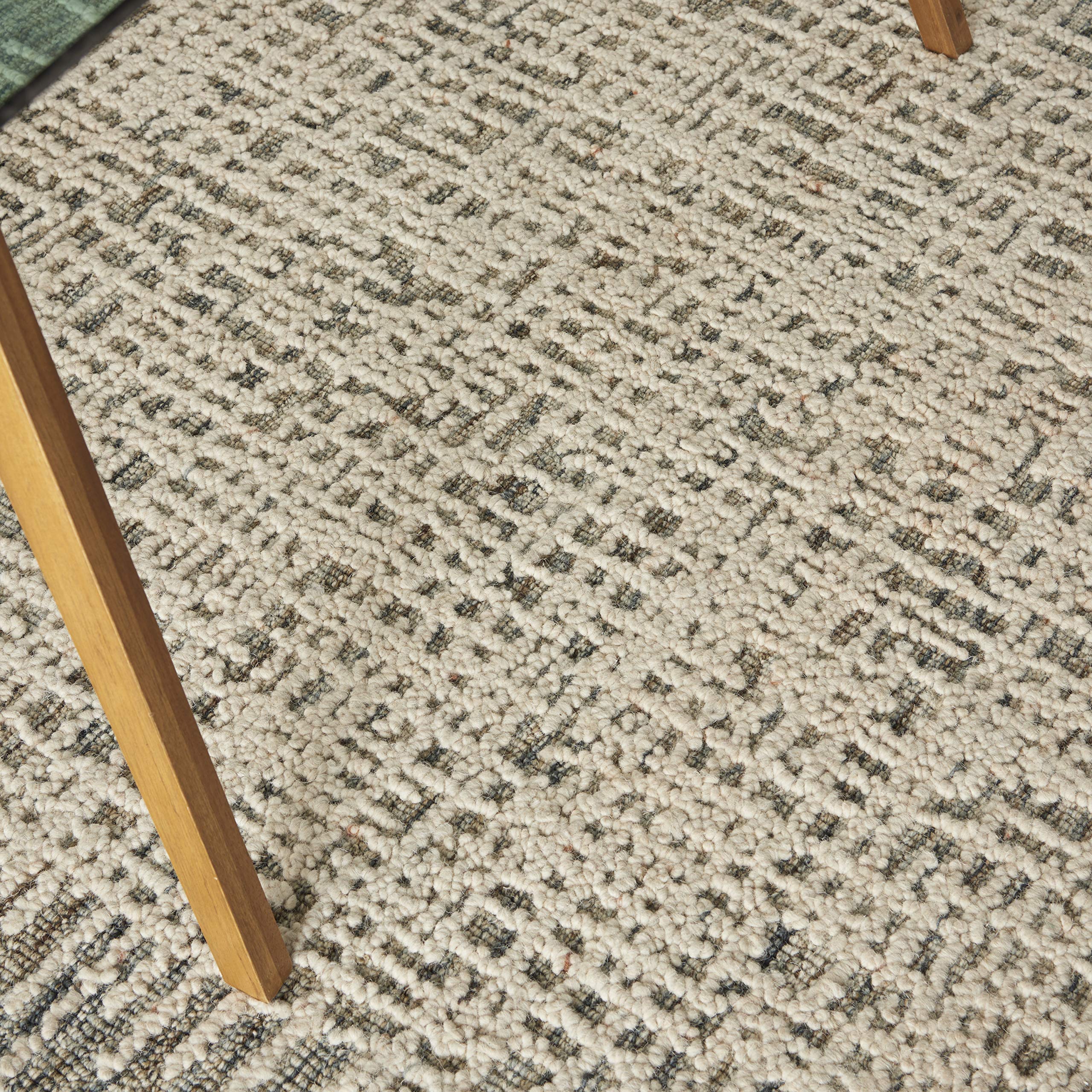 Nourison Vail Rustic Ivory/Multi 3'9