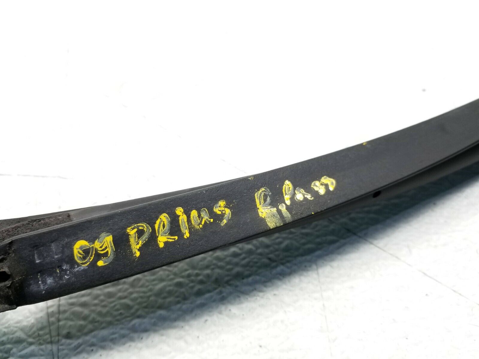 2005-2009 Toyota Prius Right Rear Passenger Door Weatherstrip Seal - OEM Replacement Part for Improved Weather Protection & Noise Reduction | Perfect for Rainy Days & Long Road Trips