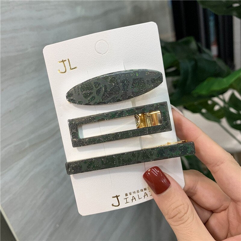 Elegant Women's Fashion Hair Clips - Pearl & Acetate Geometric Design Hair Accessories for Parties, Weddings & Everyday Style
