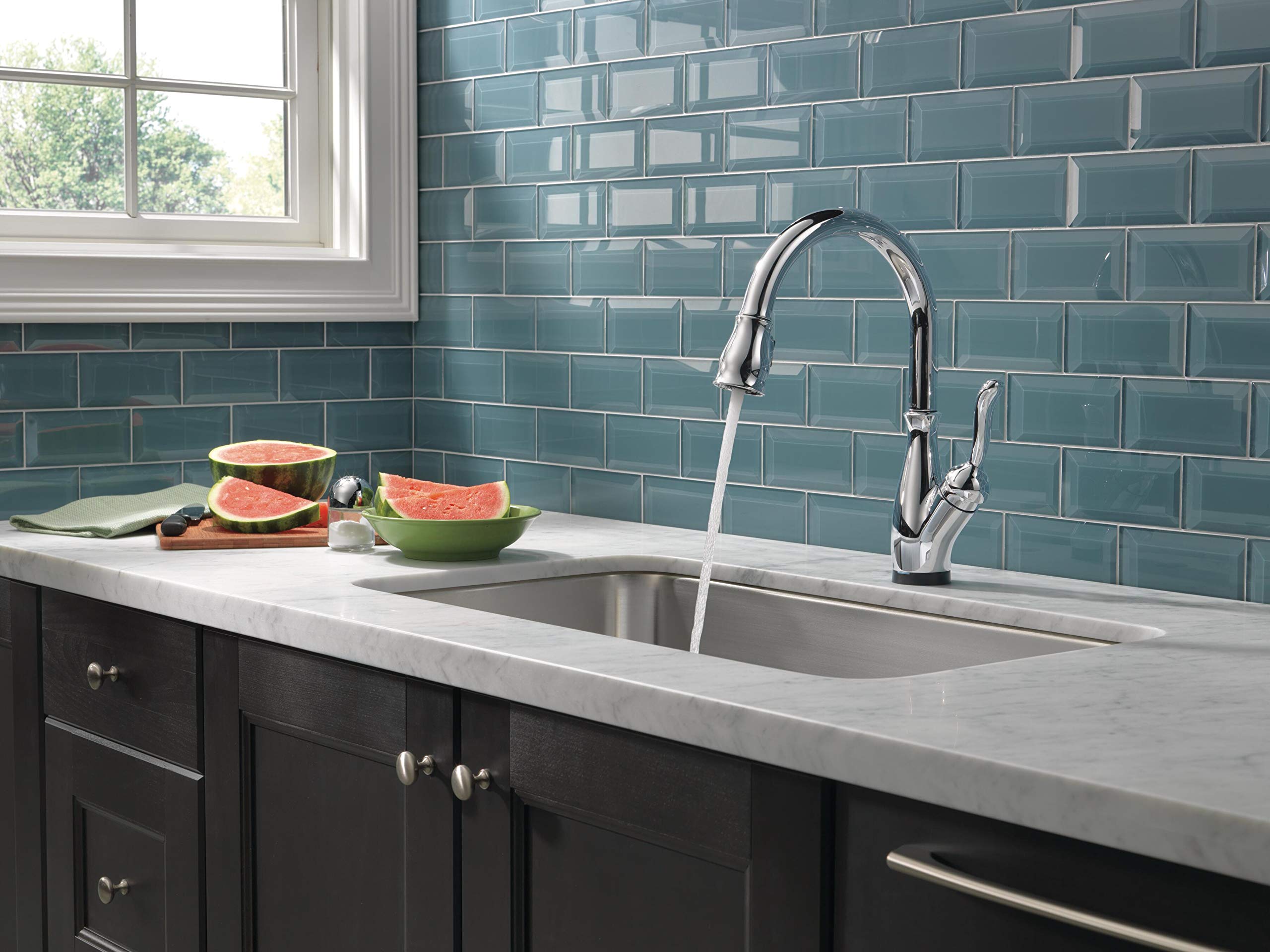 Delta Leland Single-Handle Touch Kitchen Faucet with Pull Down Sprayer and Soap Dispenser - Chrome Finish Touch2O Technology Magnetic Docking Spray Head for Modern Kitchens and Home Renovations