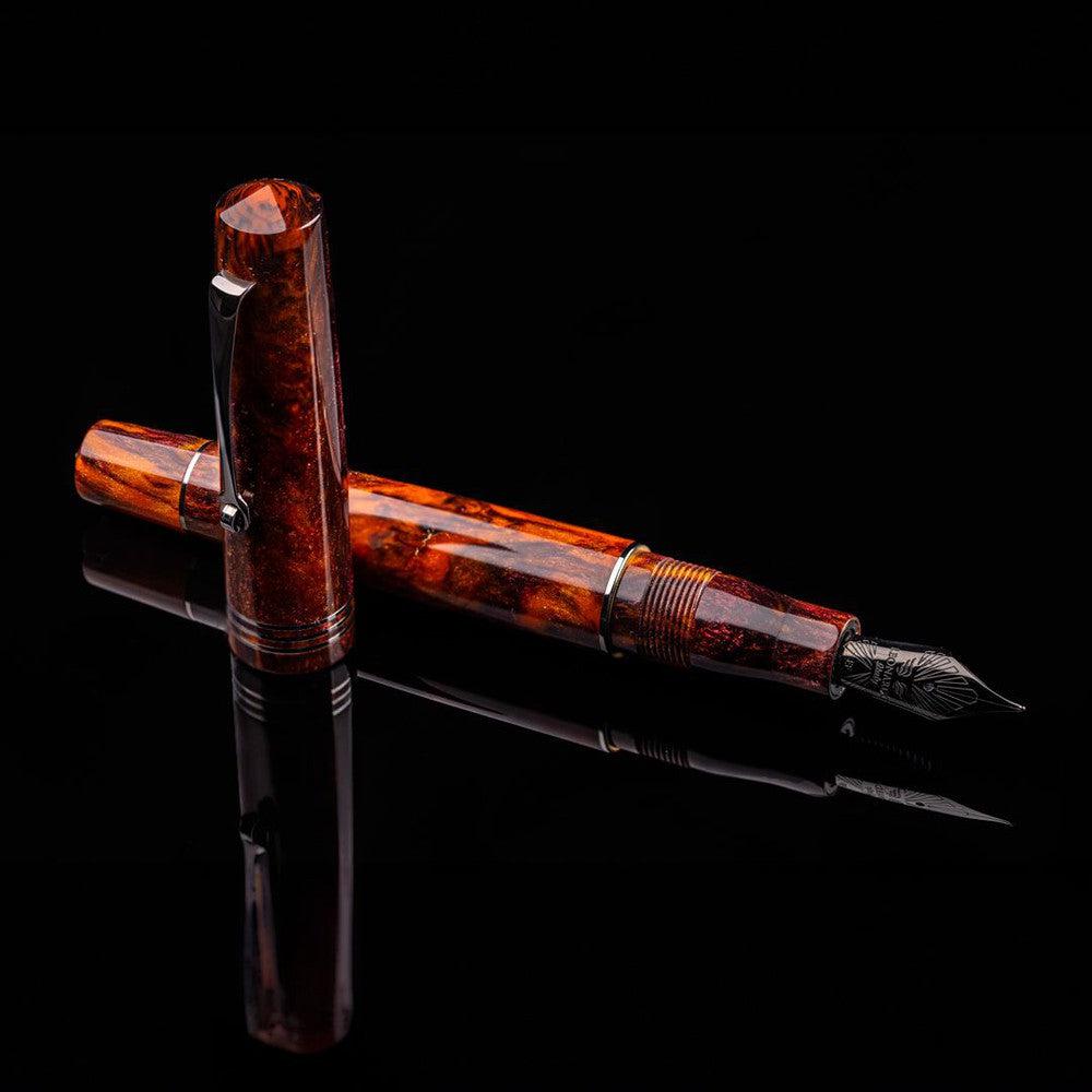 Leonardo × Scientifically Engineered Hatching Halloween Jack O'Lantern Fountain Pen - Premium Collectible Writing Instrument for Calligraphy, Journaling & Spooky Season Gift Giving
