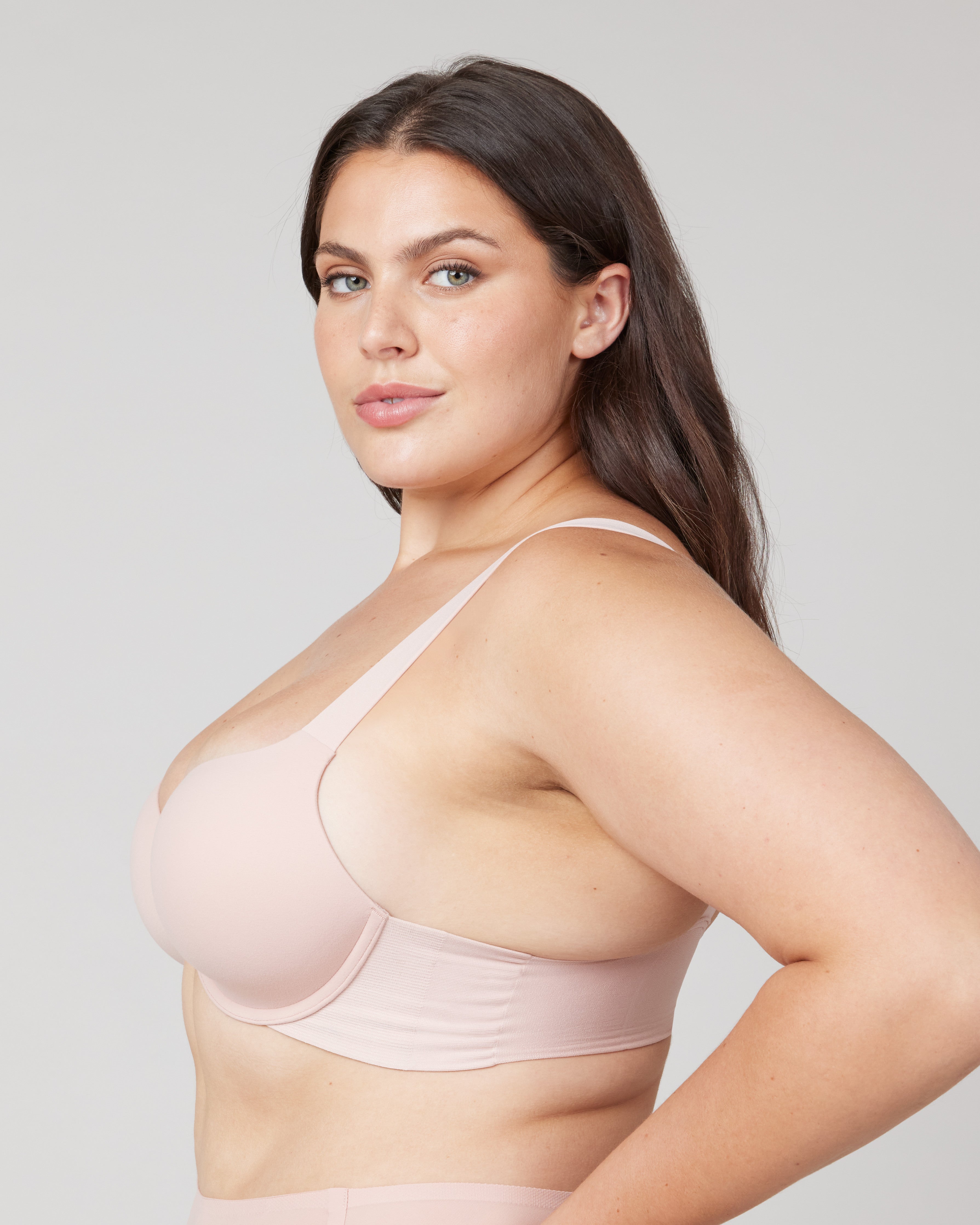 SPANX Smooth Comfort Lightly Lined Full Coverage Bra - Wireless T-Shirt Bra for Everyday Wear & Layering Outfits