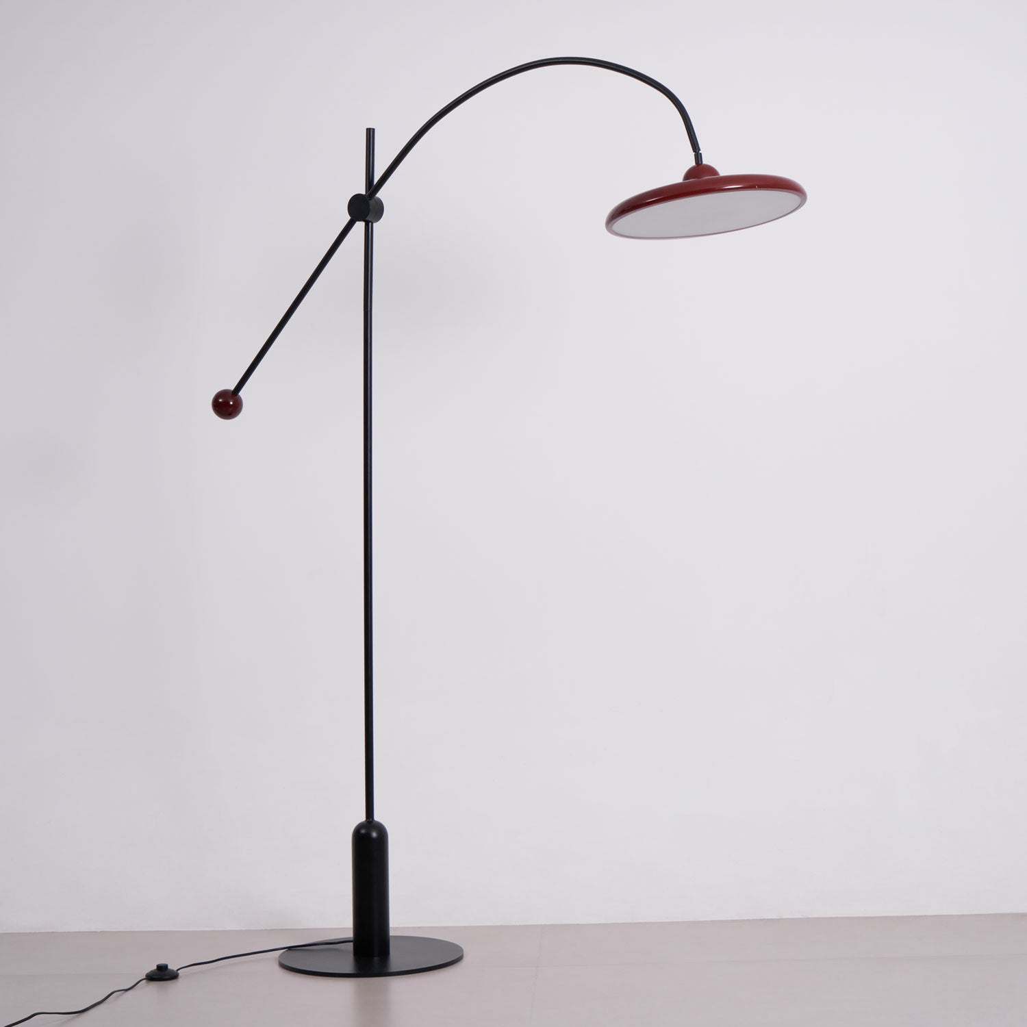Modern Lola Floor Lamp with Adjustable Height - Stylish LED Standing Light for Living Room, Bedroom, or Office - Perfect for Reading, Working, and Ambient Lighting