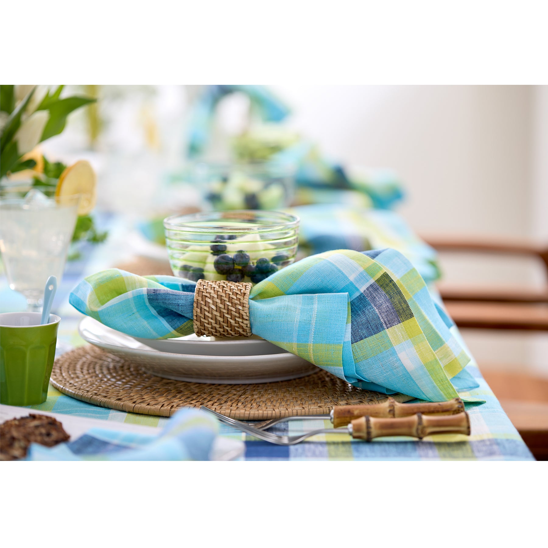 Premium Summer Madras Plaid Napkins - Set of 4 Cotton Table Linens for Outdoor Picnics, BBQs, and Dinner Parties