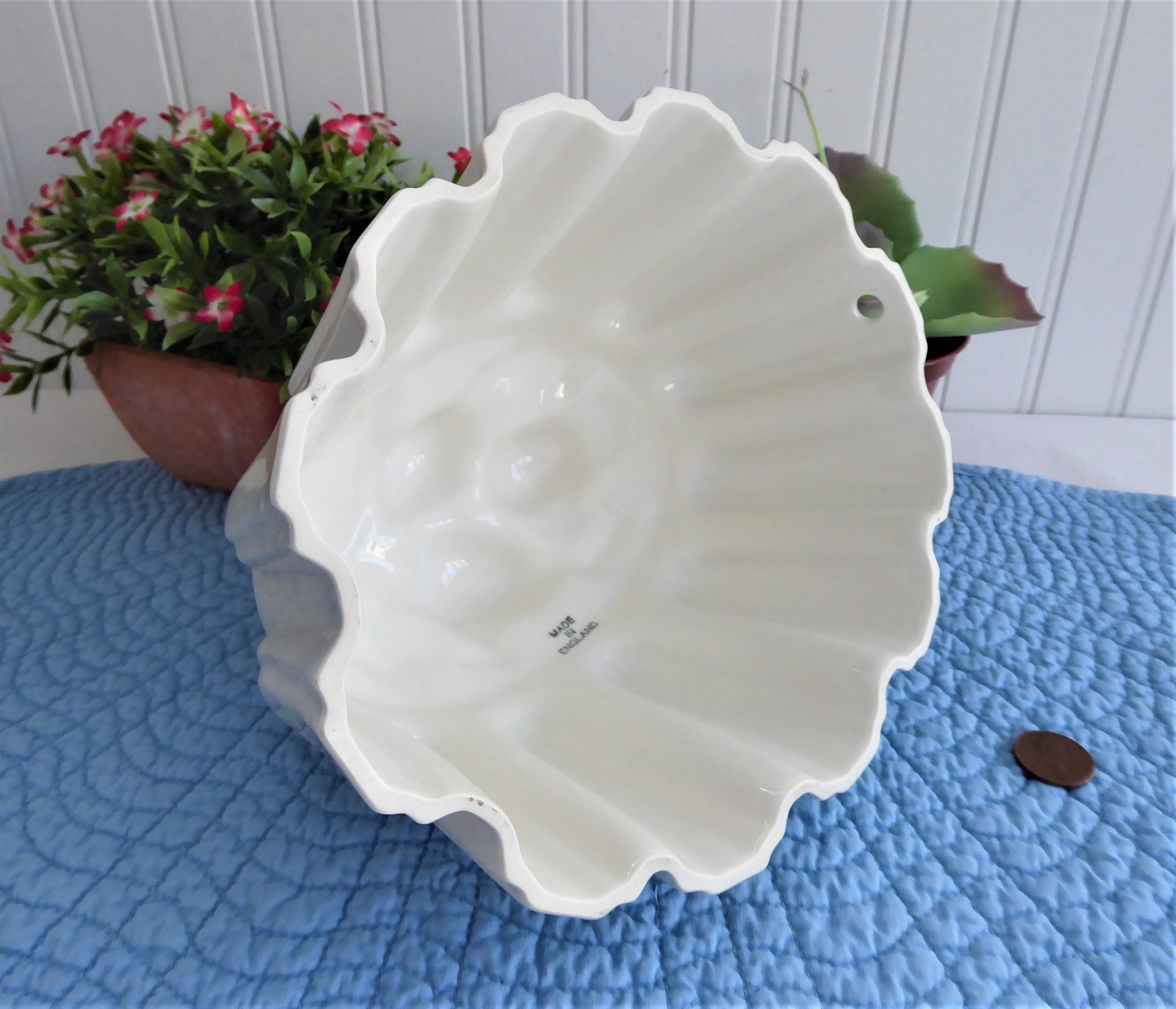 Vintage 1970s English White Ironstone Pudding Mold - Oval Baking Dish & Casserole for Classic Desserts | Perfect for Puddings, Custards & Traditional British Baking