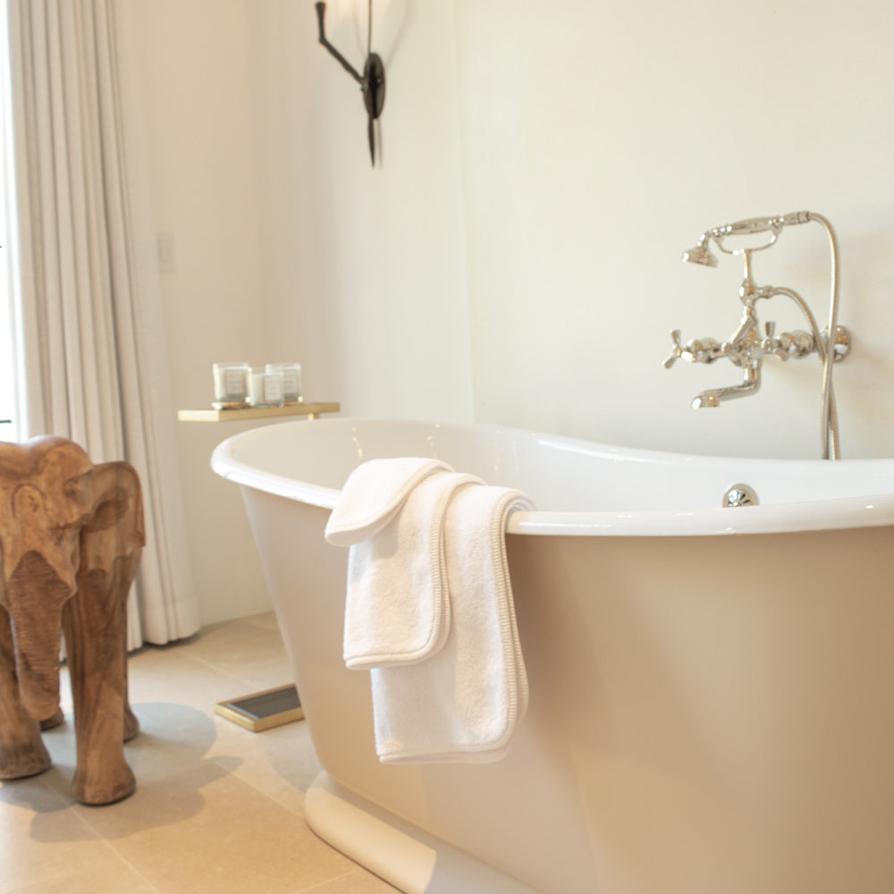 Premium Lago Hand Towel - Soft & Absorbent White Bath Towel for Kitchen & Bathroom | Ideal for Home, Hotel & Spa Use