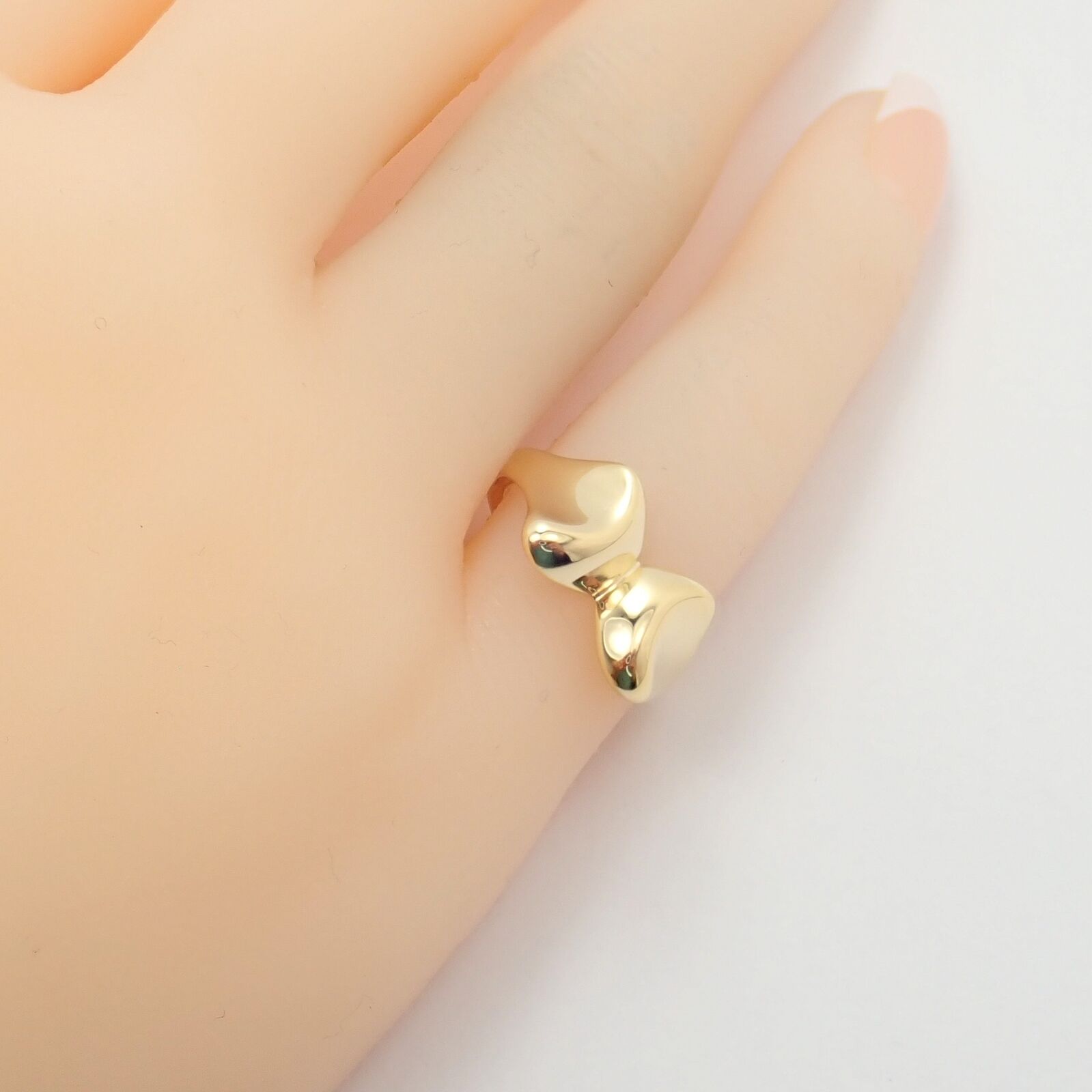 Tiffany & Co. 18k Yellow Gold Peretti Butterfly Bow Ring - Size 5.5 - Elegant Jewelry Gift for Women, Perfect for Anniversaries & Special Occasions