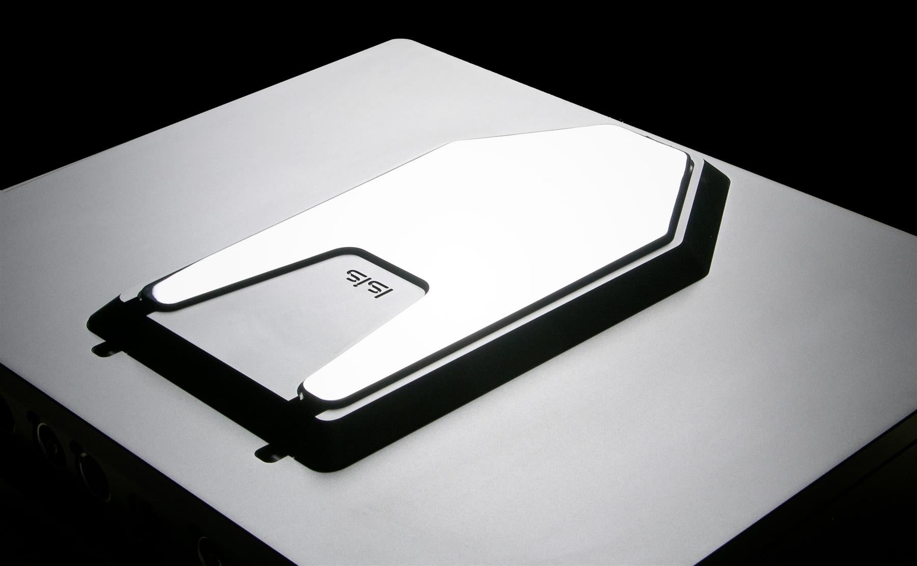Rega Isis Flagship High-End CD Player - Premium Audiophile Sound for Home Theater & Music Listening