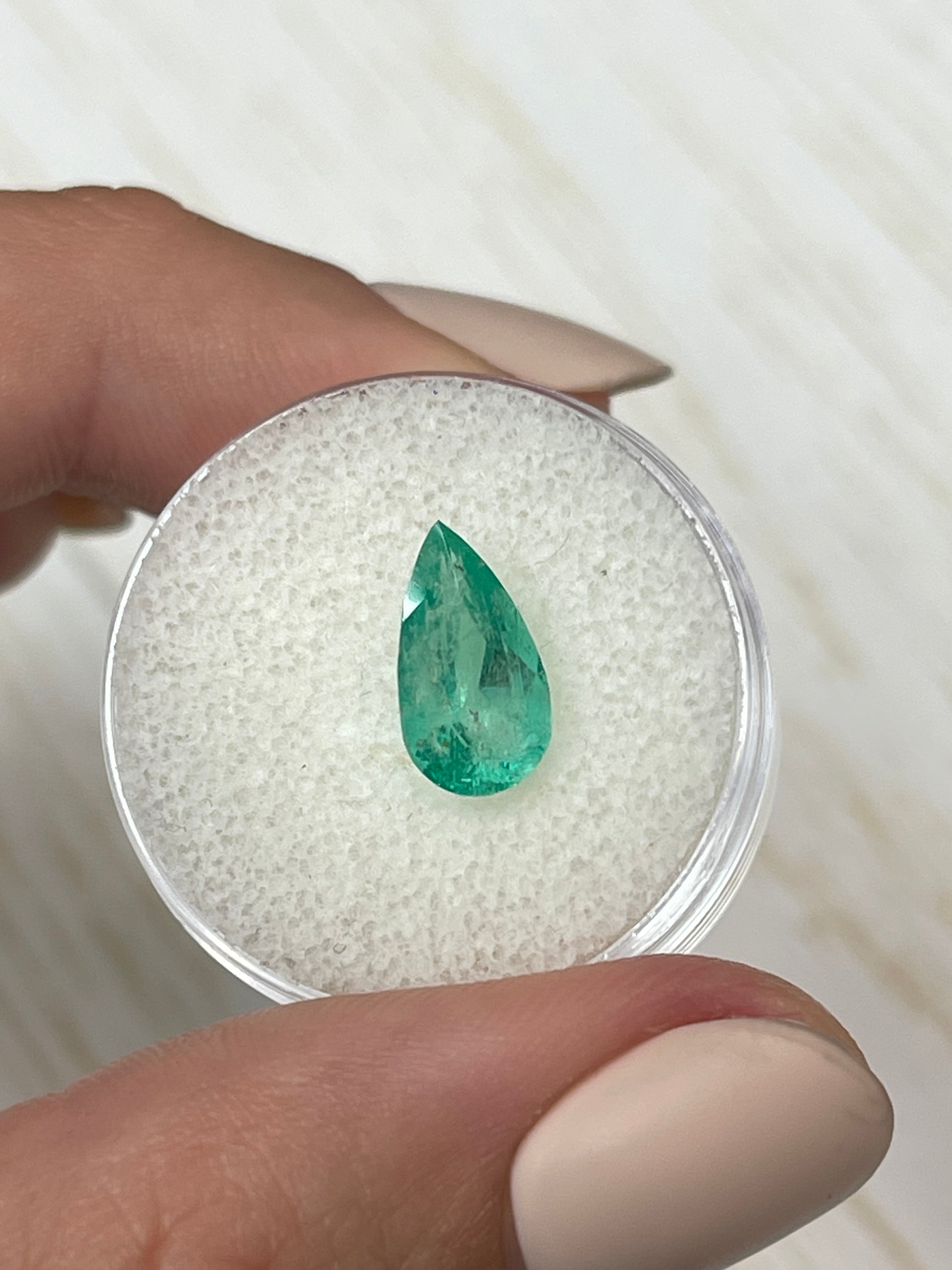 2.10 Carat 12x6.5mm Natural Colombian Emerald Pear Cut Loose Gemstone for Jewelry Making - Engagement Rings, Pendants & Earrings