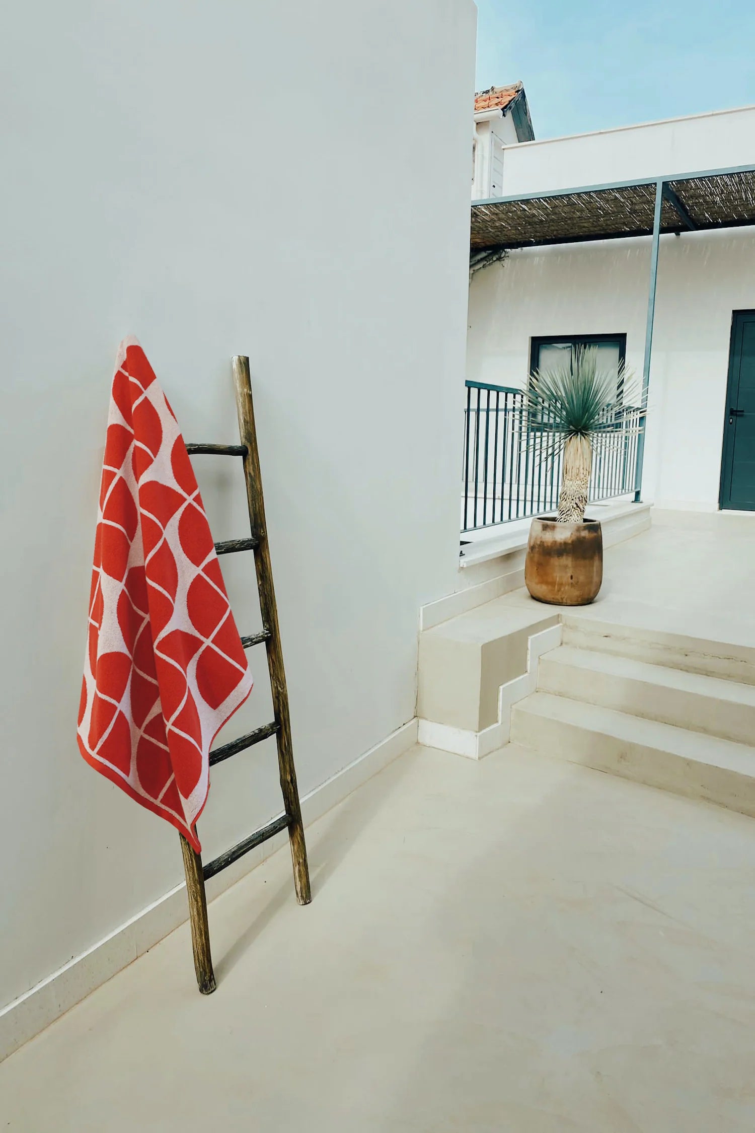 Premium Chelsea Bath Sheet - Soft & Absorbent Luxury Towel in Brick & Peony Colors - Perfect for Spa, Bathroom & Beach Use