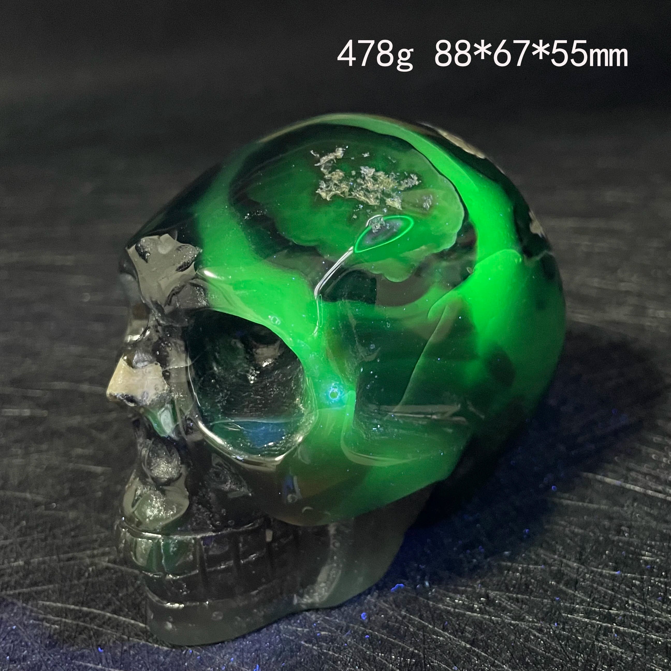 Natural Fluorescent Volcanic Agate Crystal Skull Carving - Polished Quartz Alien Head Stone for Reiki Healing, Meditation & Home Decor (Perfect for Spiritual Gifts, Yoga Spaces & Gothic Collections)
