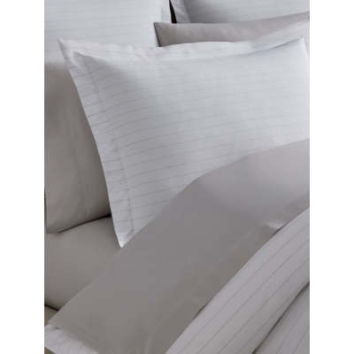 A Night of Unparalleled Comfort: The Story of the Premium Banyan Duvet Cover Set
