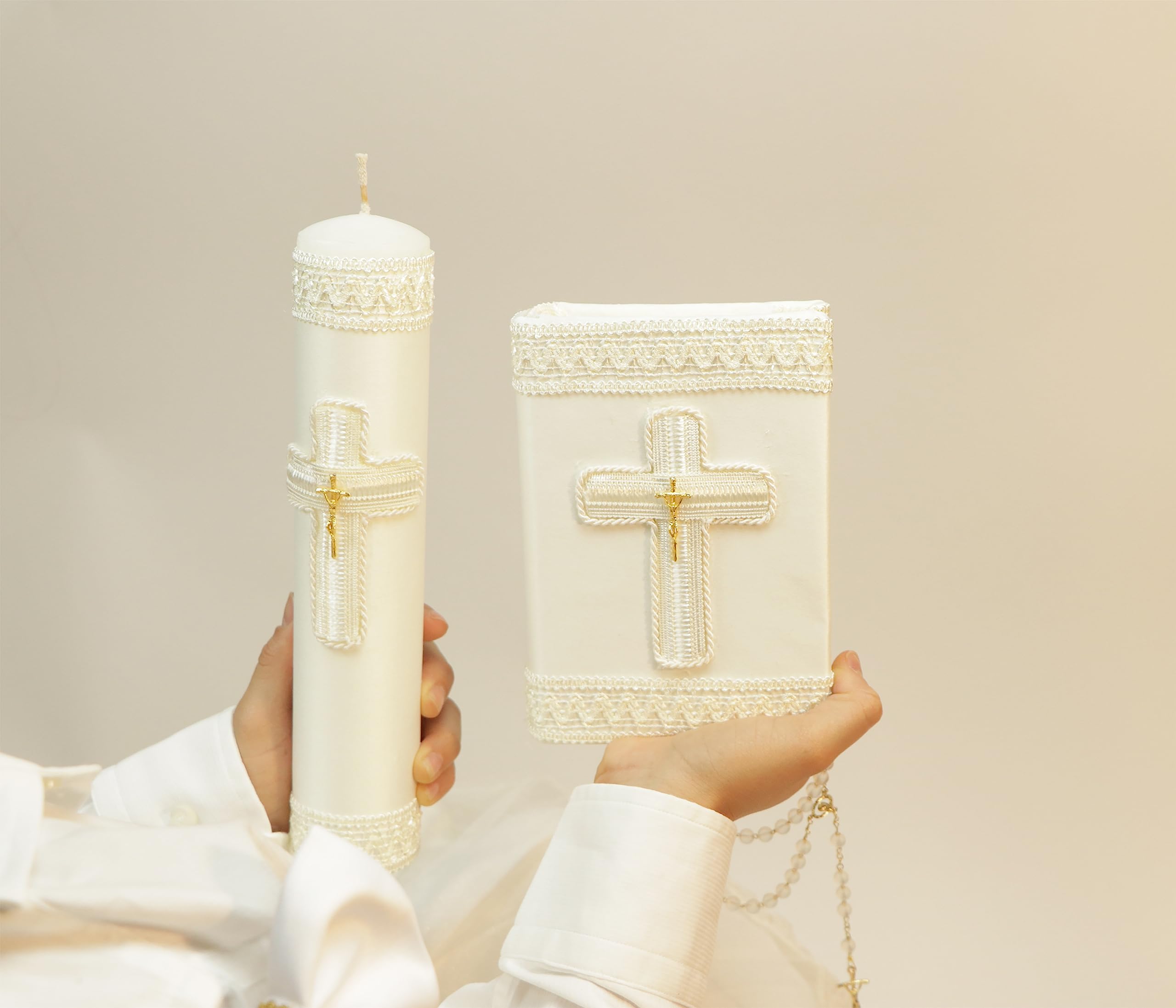 PALOMA RUBIO First Communion Candle - Spanish Cross Design in Ivory & Gold - Perfect for Catholic Baptism, Confirmation & Religious Ceremonies