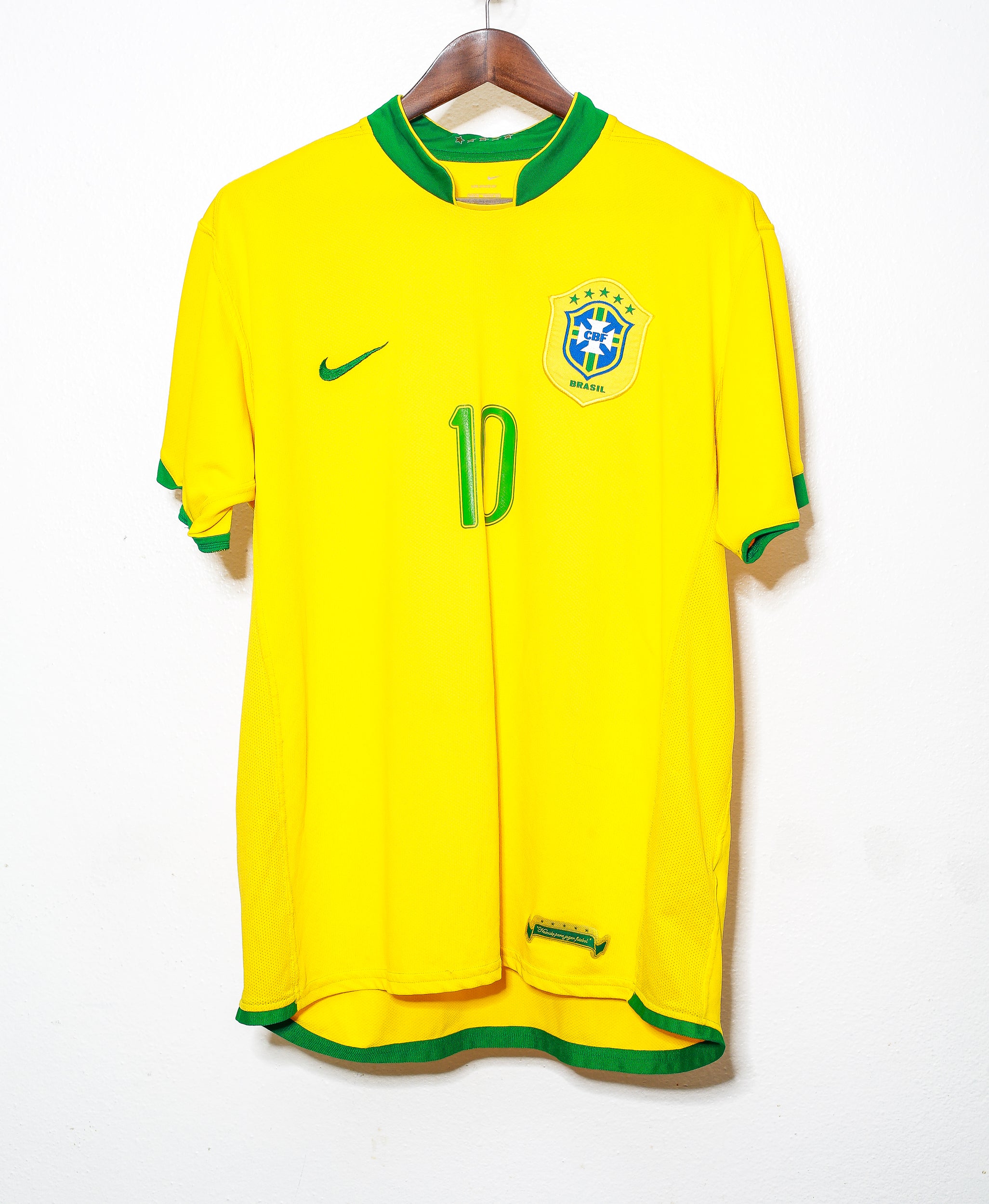 Authentic 2006 Brazil Home Soccer Jersey #10 Ronaldinho (XL) - Vintage Football Shirt for Fans, Collectors & Match Days