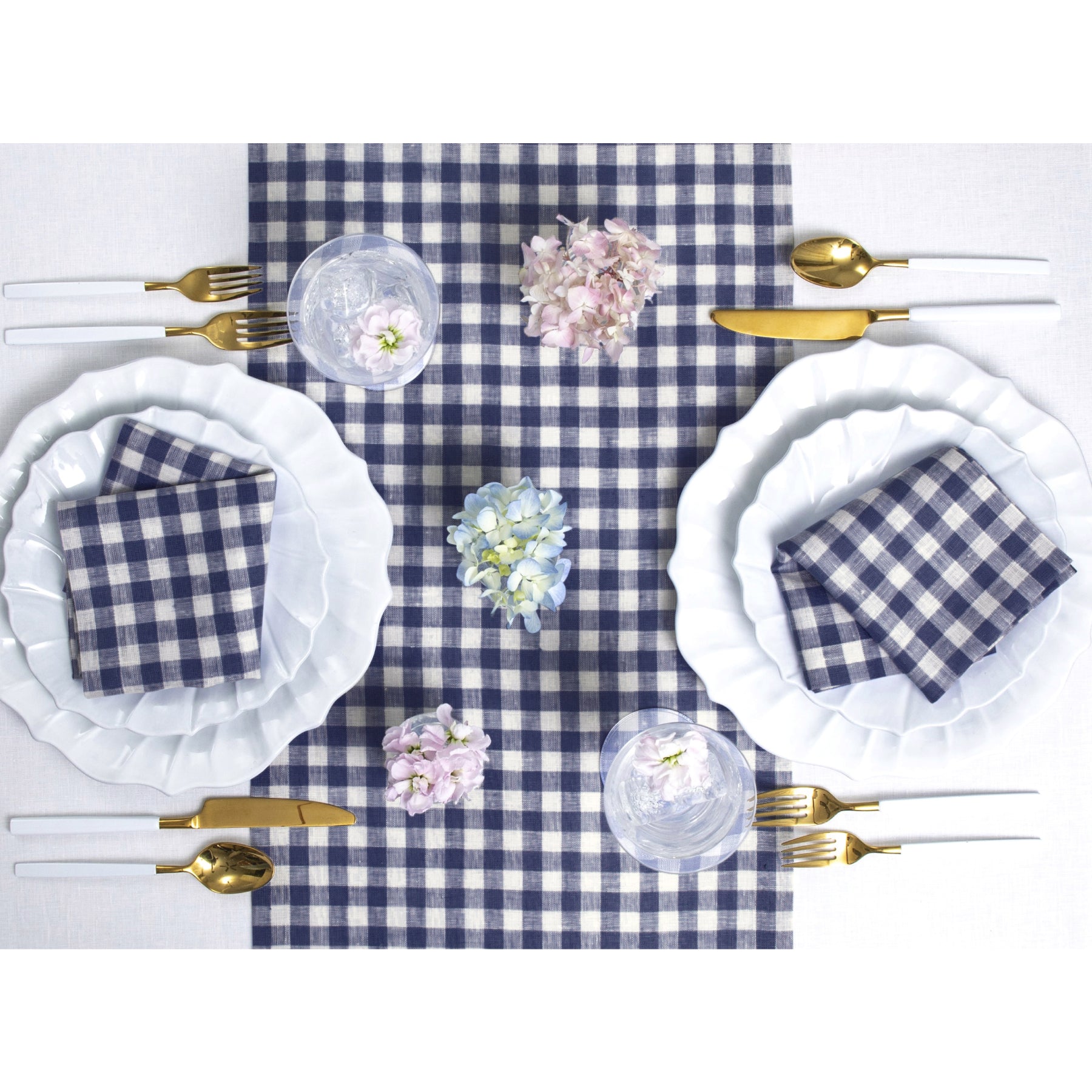 Stylish Gingham Table Runner for Dining Room Decor - Perfect for Farmhouse, Rustic, and Country Style Tables