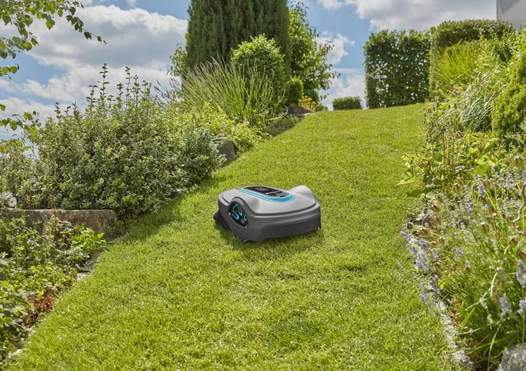 Gardena SILENO Life Robotic Lawn Mower - Automatic Grass Cutter for 1,000 m² (0.25 Acre) Yards - Quiet & Efficient Smart Mowing - Perfect for Medium to Large Residential Lawns & Gardens