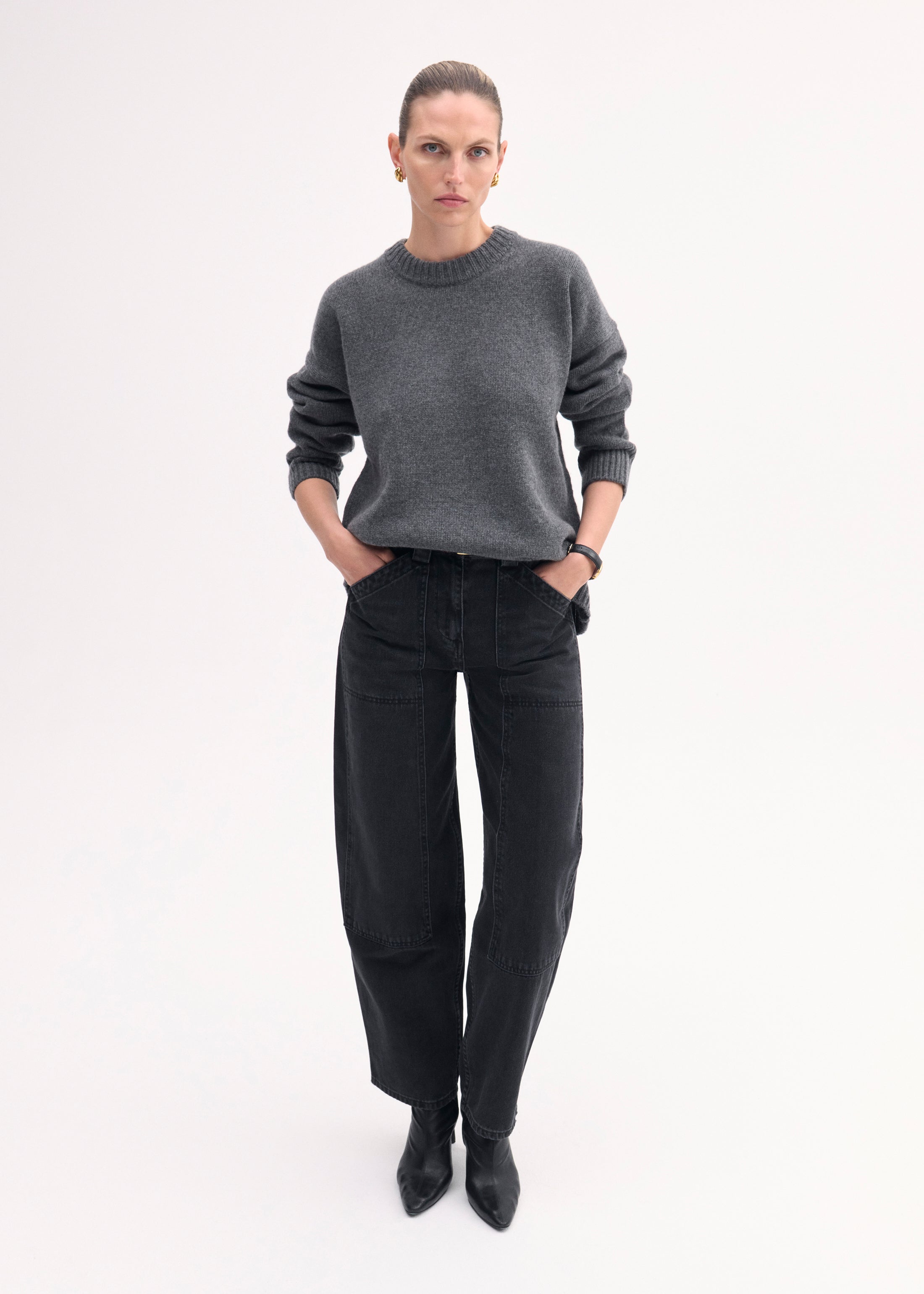 Premium Wool Cashmere Boyfriend Crew Neck Sweater for Women - Soft & Cozy Grey Pullover for Casual Outings & Winter Layering